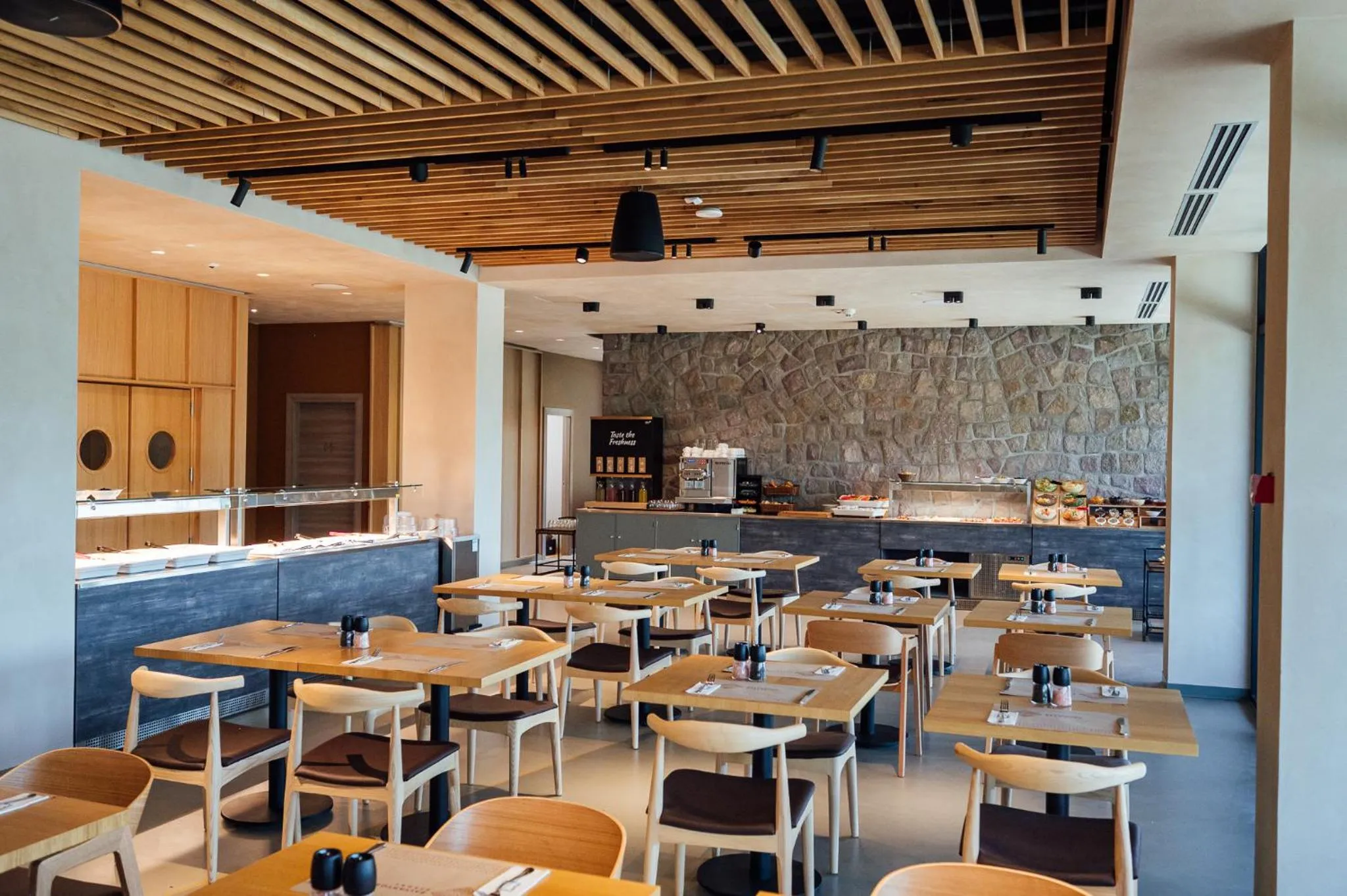 Restaurant/places to eat in Balvanyos Resort - Peakture Hotel & Grand Hotel Balvanyos