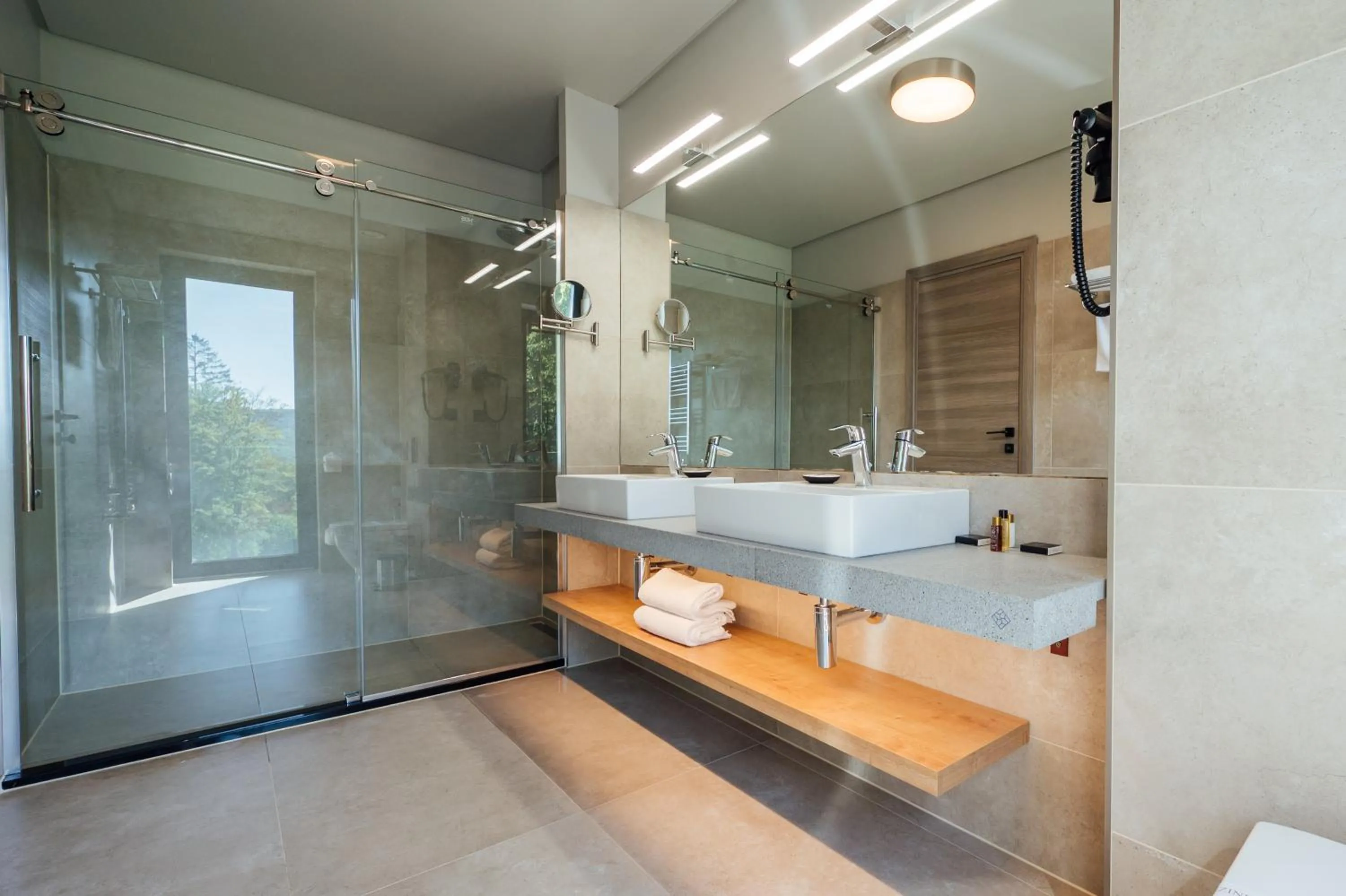 Shower in Balvanyos Resort - Peakture Hotel & Grand Hotel Balvanyos