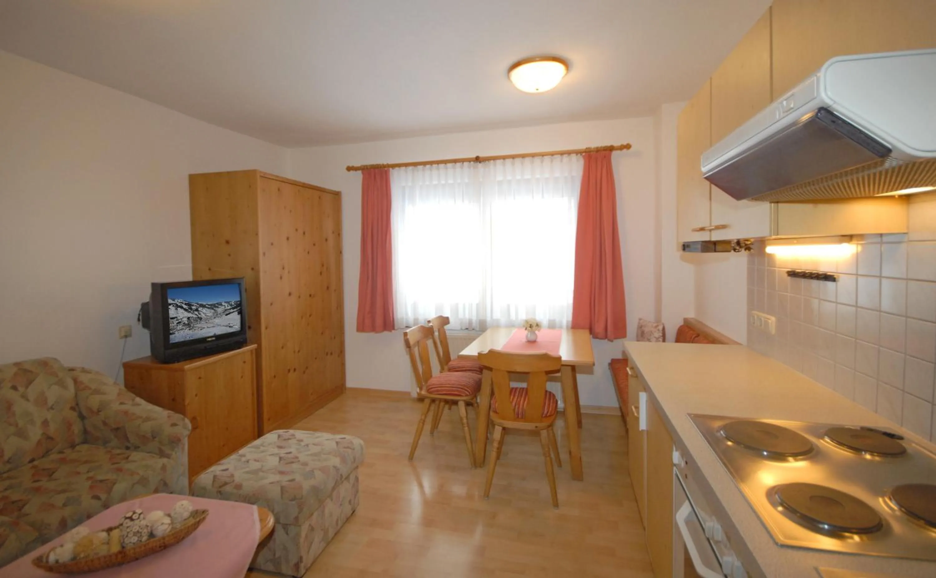 Kitchen or kitchenette in Pension Riedlsperger