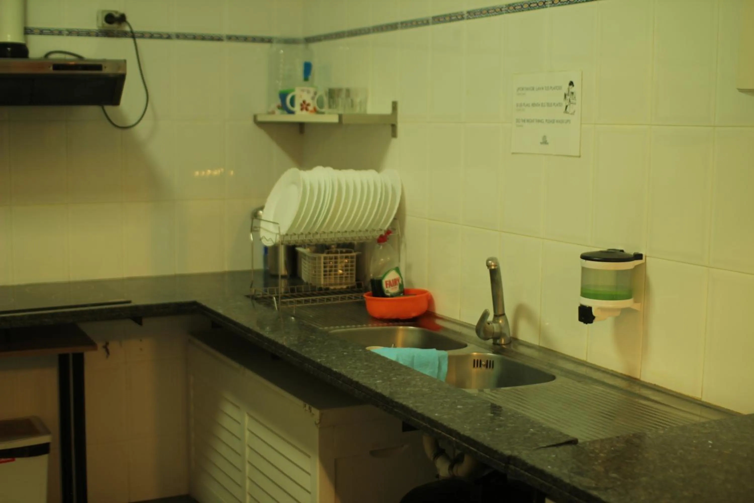 Kitchen or kitchenette in Hostel New York