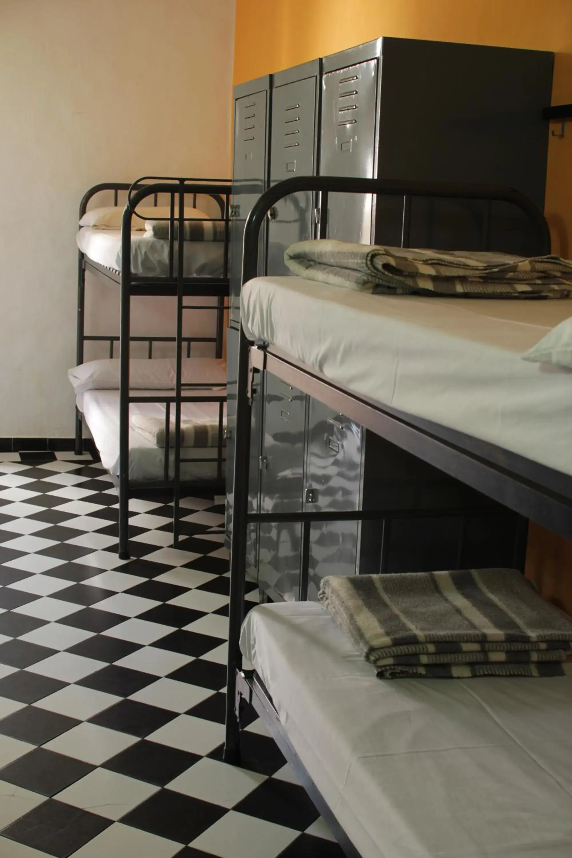 Bed in 6-Bed Mixed Dormitory Room with Shared Bathroom in Hostel New York Bed in 6-Bed Mixed Dormitory Room with Shared Bathroom in Hostel New York