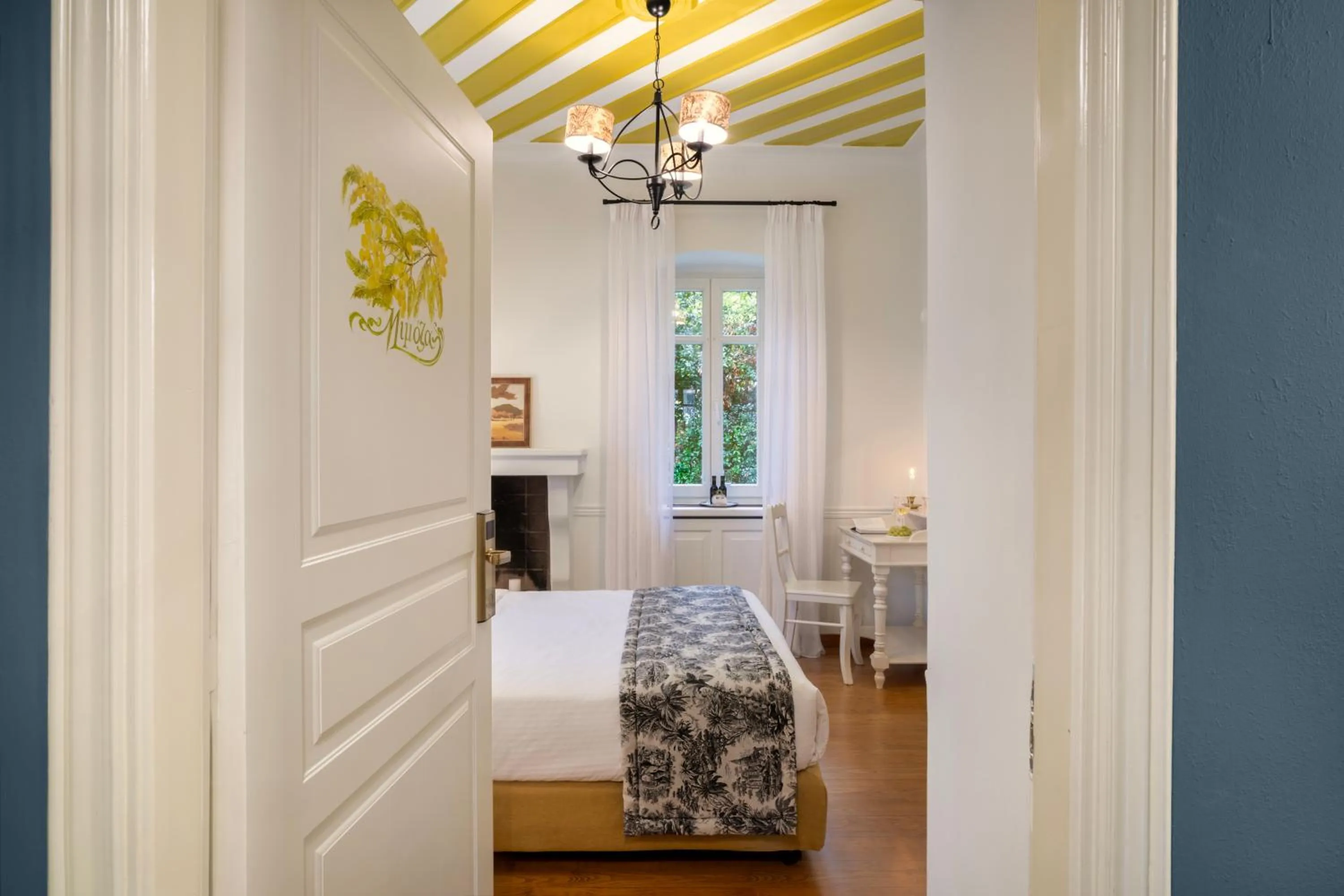 Bed in Archontiko Parnassus Dadi