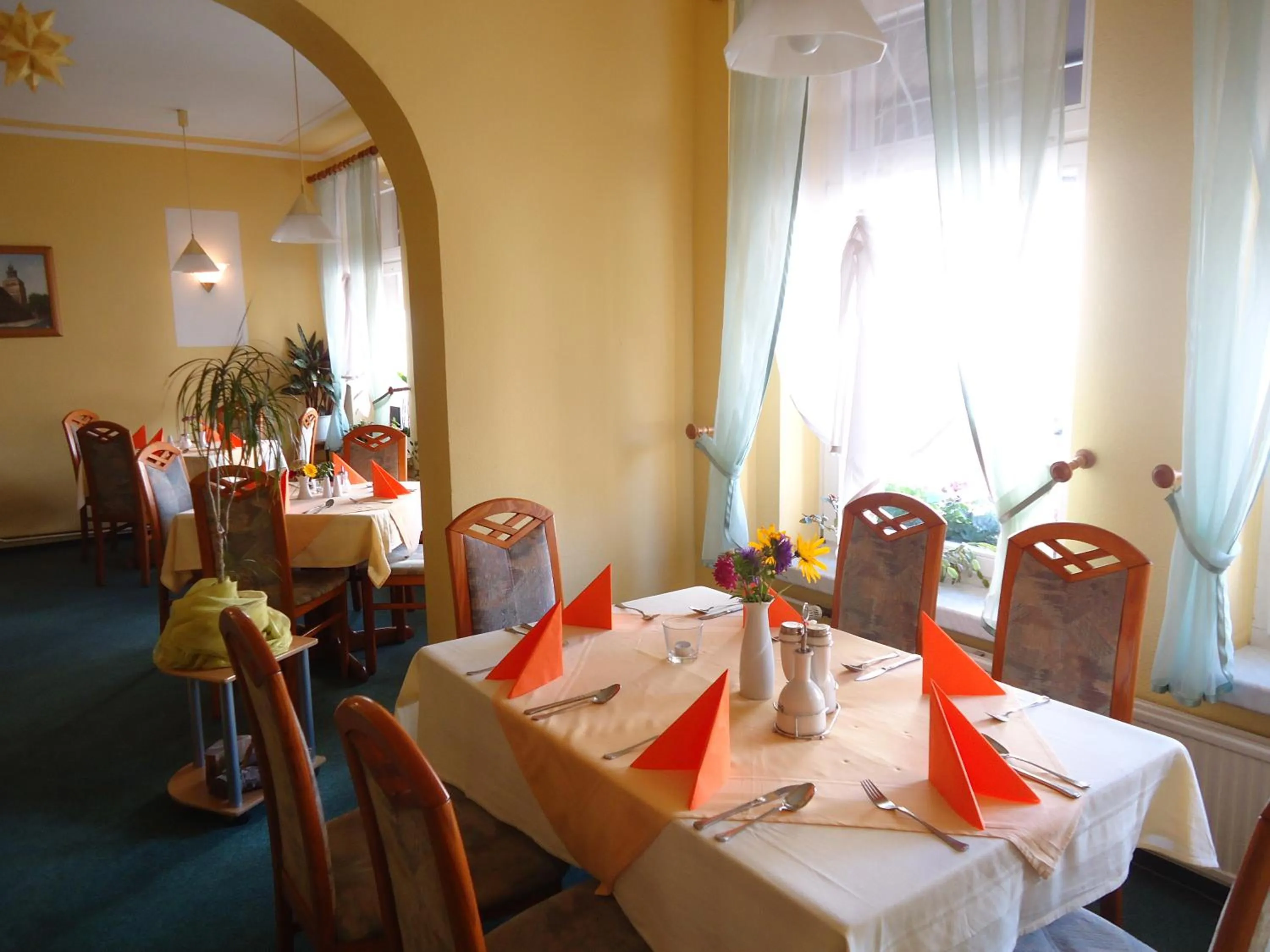 Restaurant/places to eat in Hotel-Restaurant Marcus