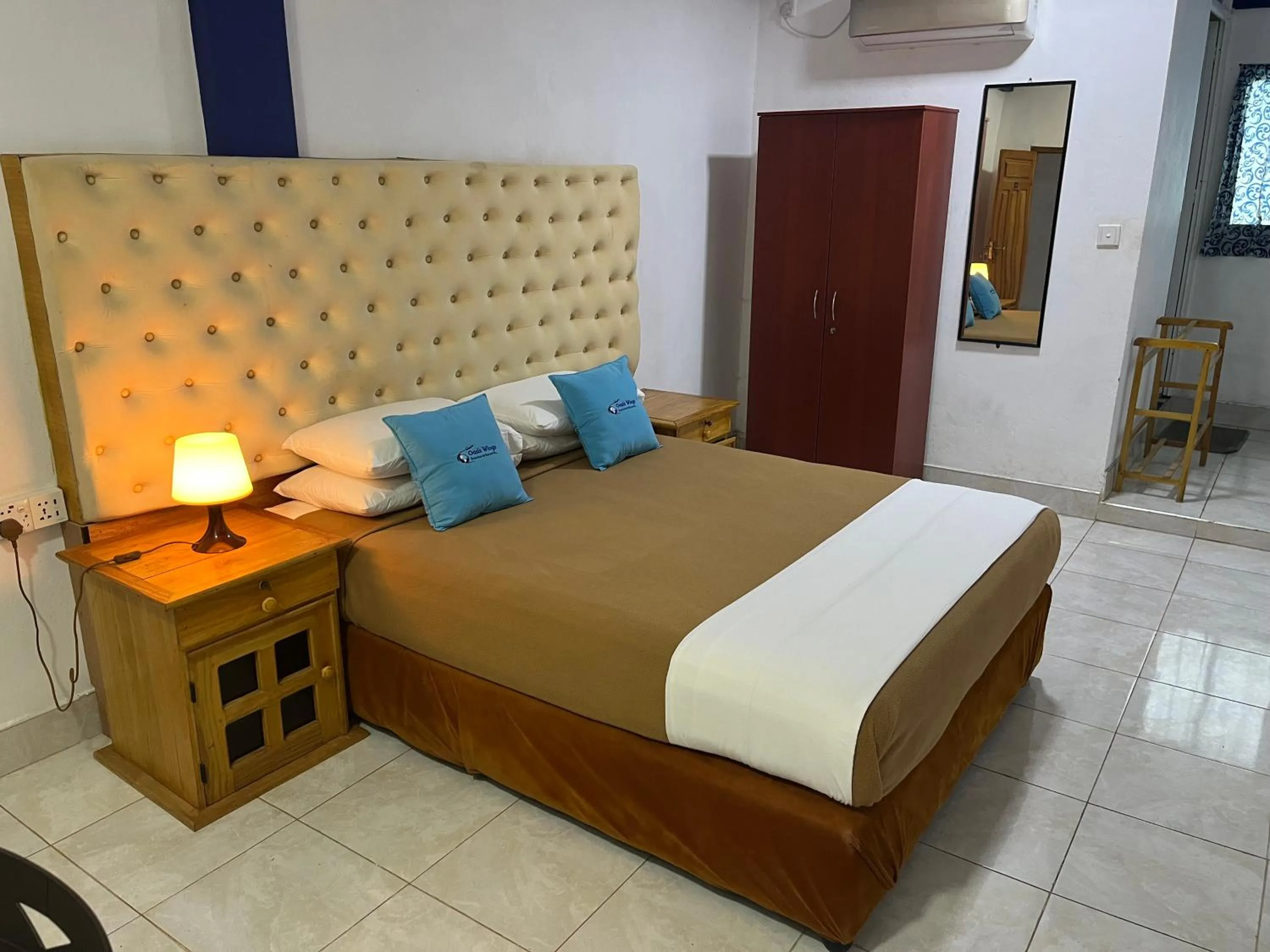 Bedroom, Bed in Oasis Wings Hotel