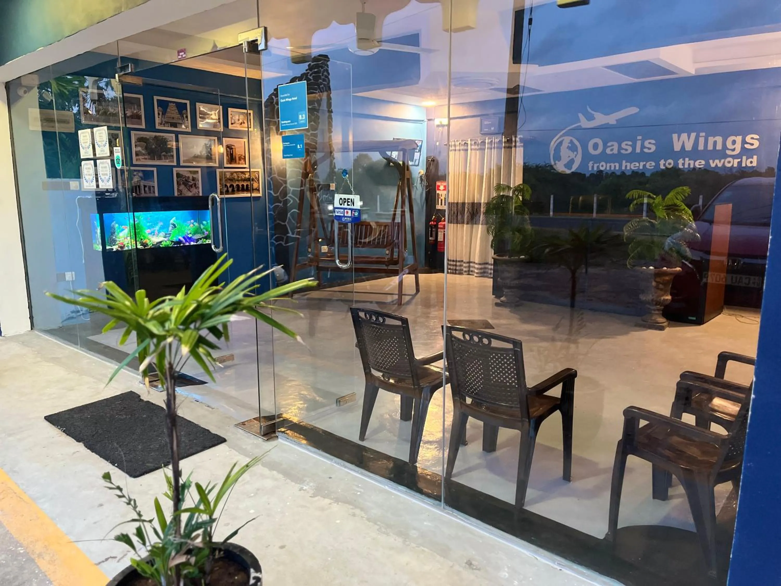 Seating area in Oasis Wings Hotel