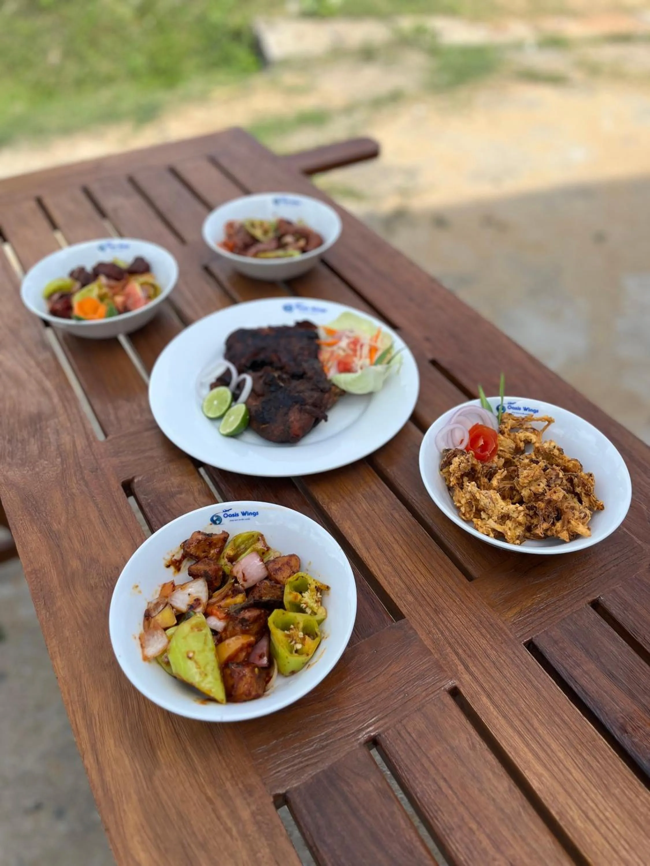 Food and drinks in Oasis Wings Hotel