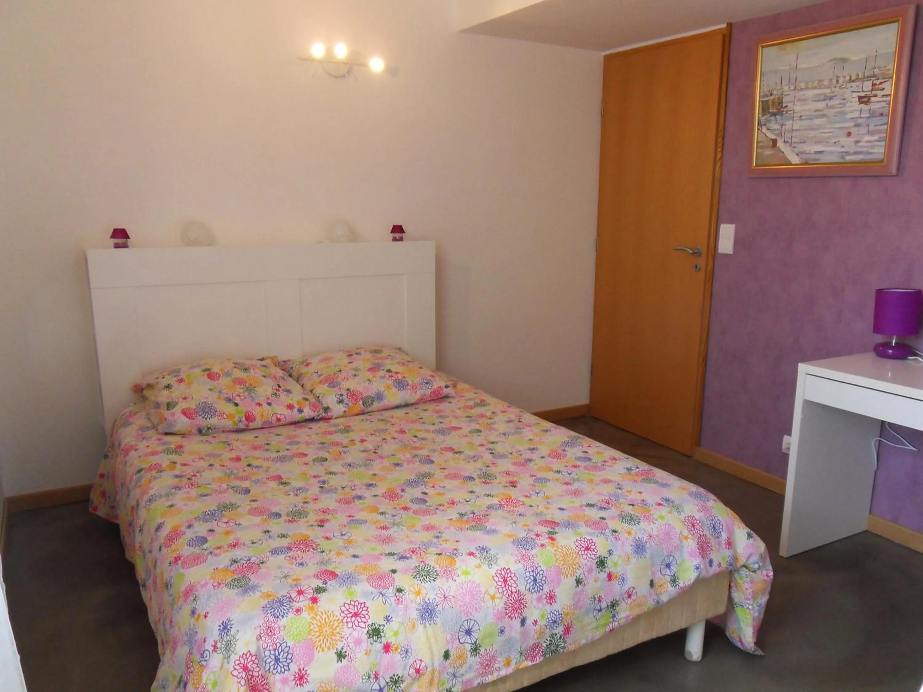 Bedroom, Bed in Le Jardin d'Ivana