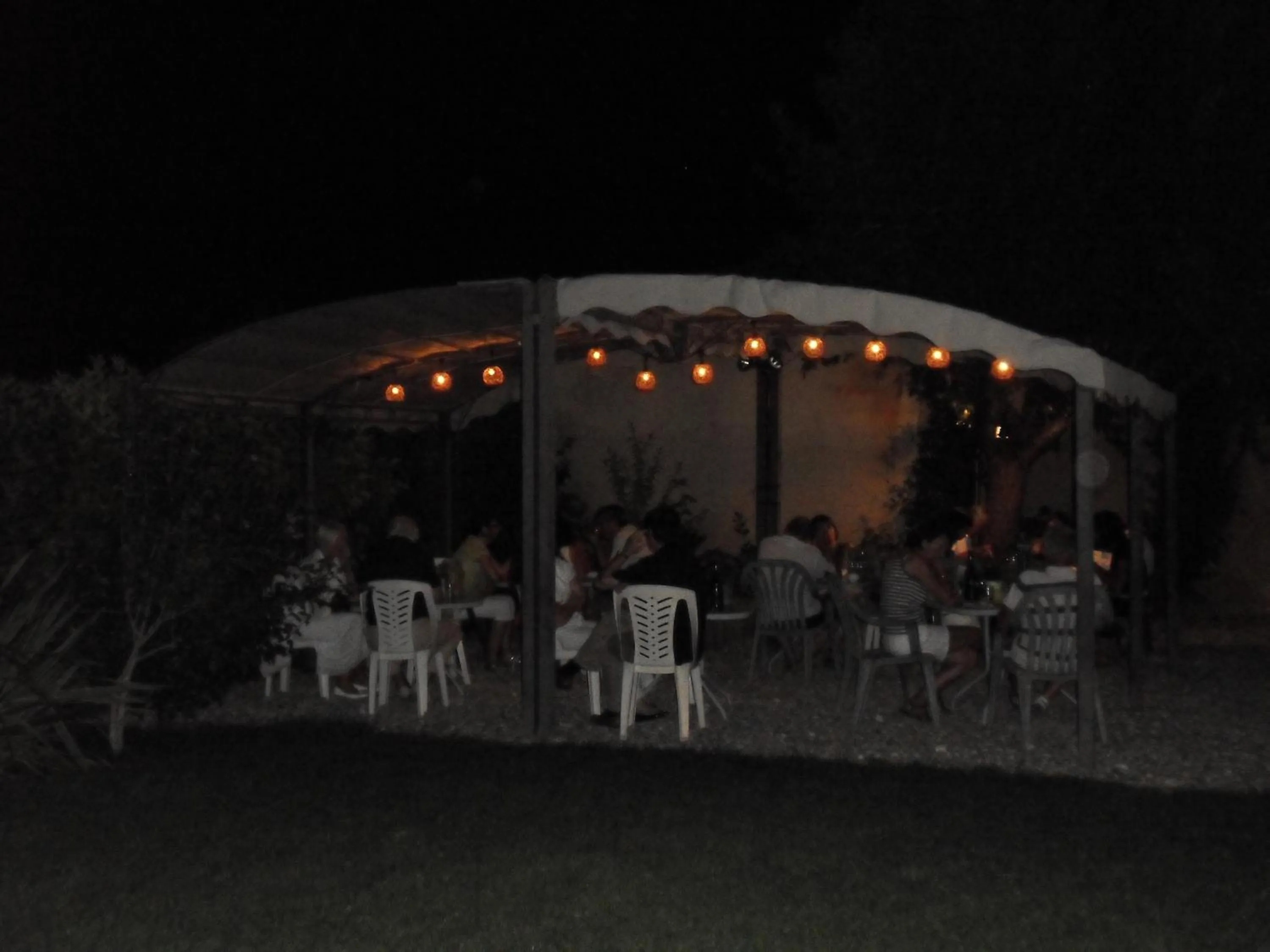 Restaurant/places to eat in Le Jardin d'Ivana