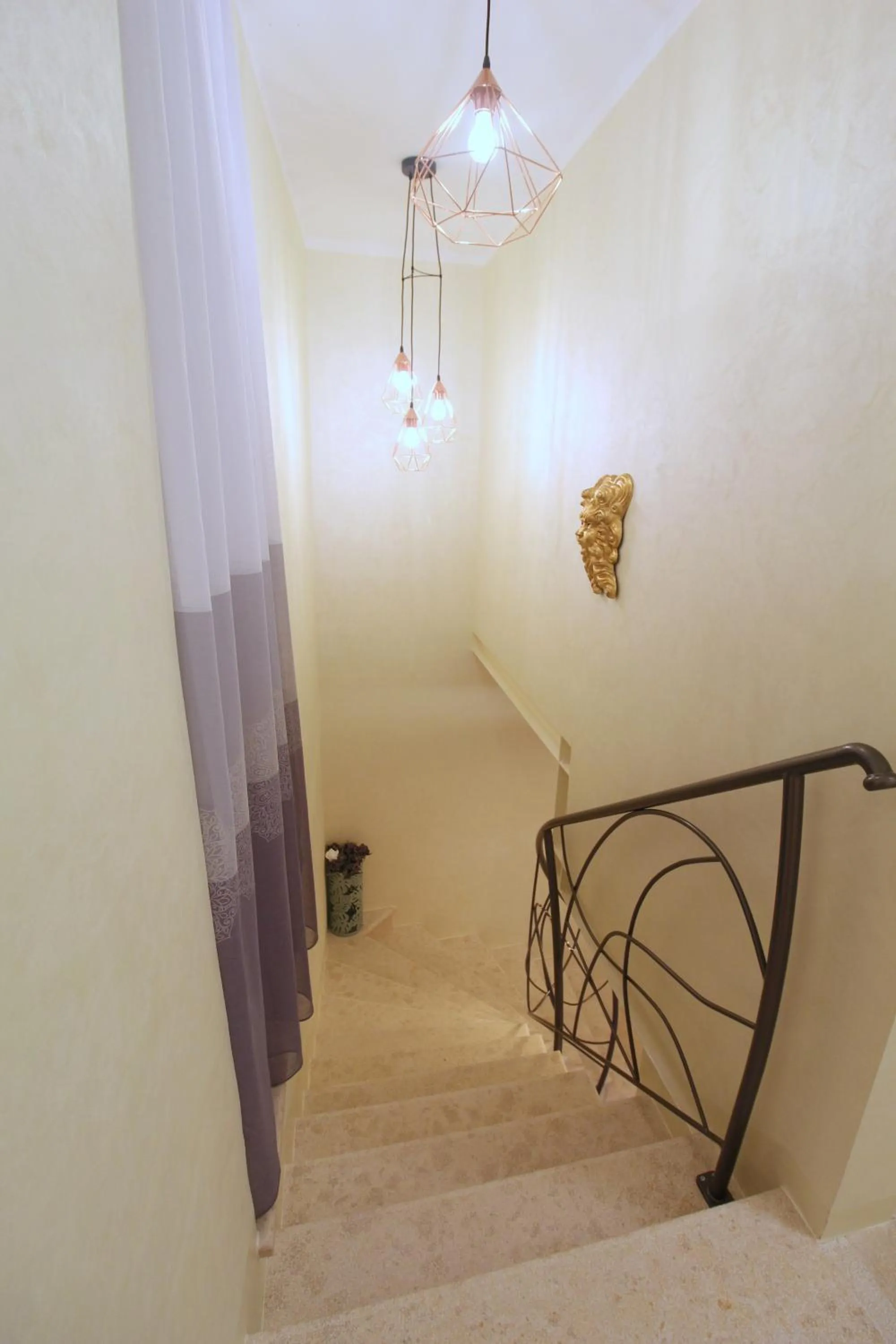 Facade/entrance in Noemi's rooms