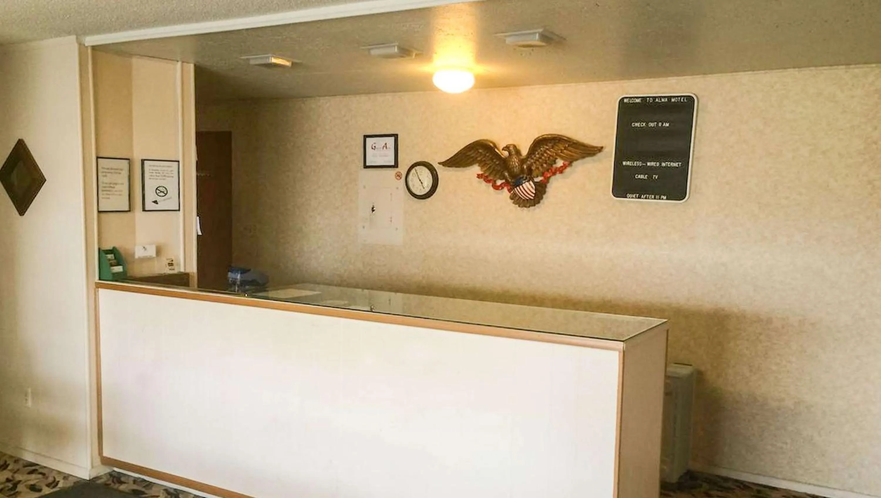 Lobby or reception in Alma Motel