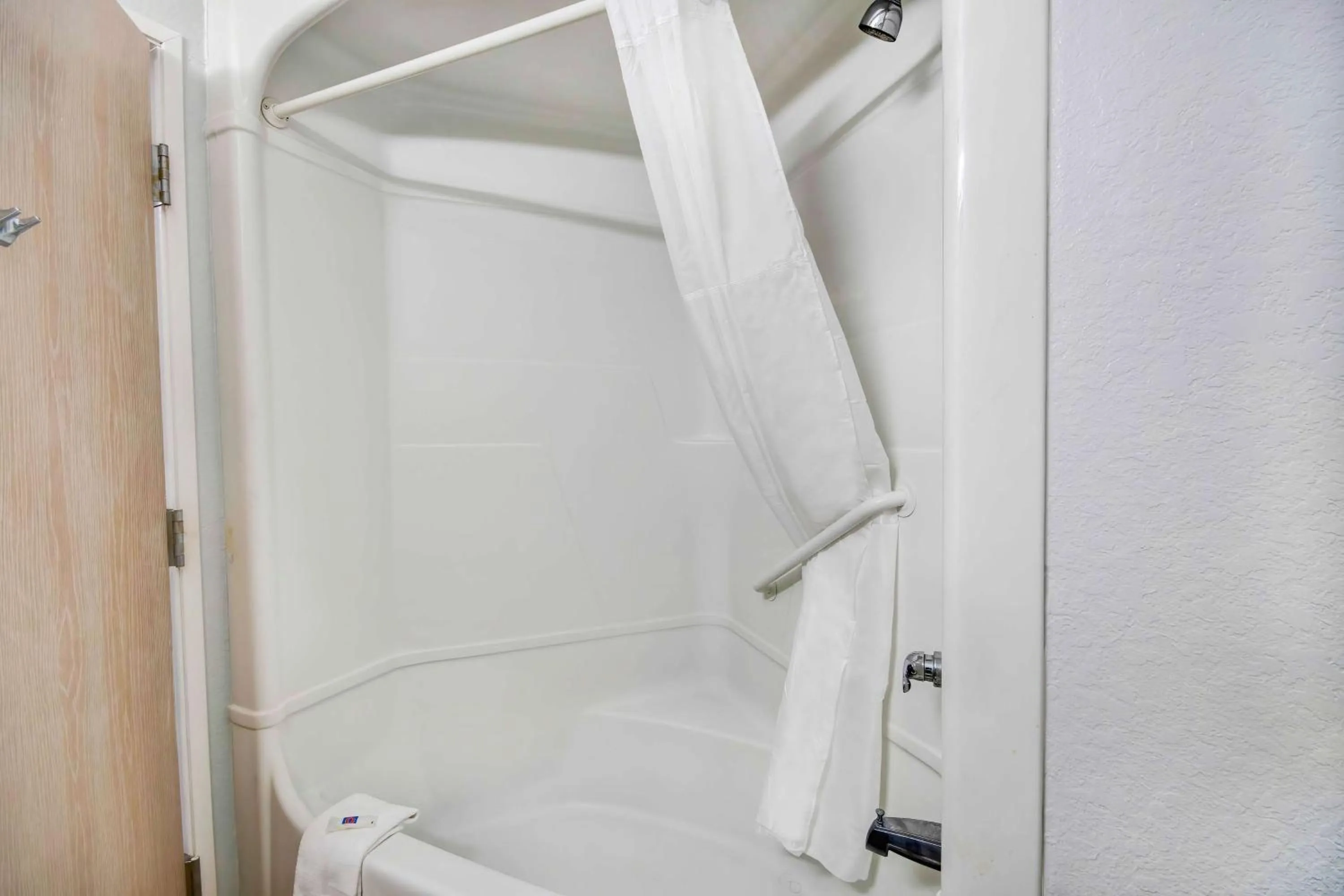 Bathroom in Motel 6-San Antonio, TX - Sea World North