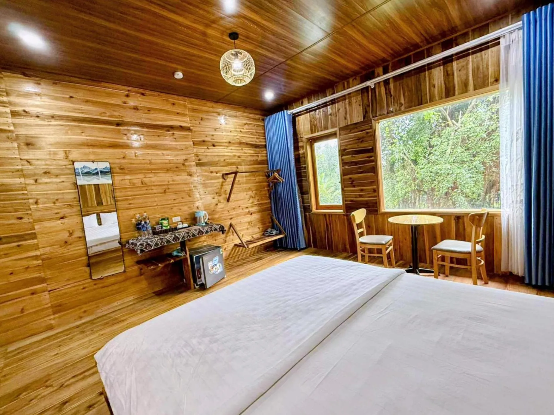 Bed in Tuyet's Homestay