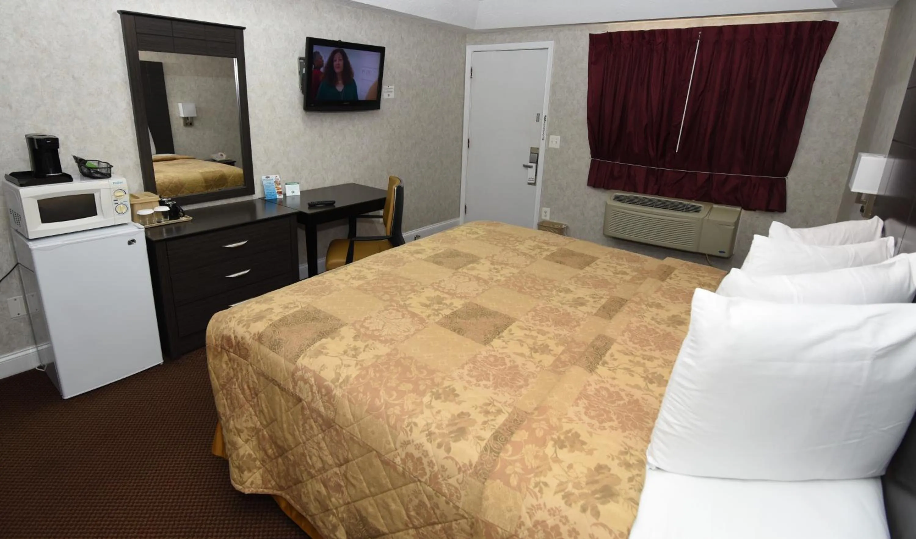 Photo of the whole room, Bed in Country View Inn & Suites Atlantic City