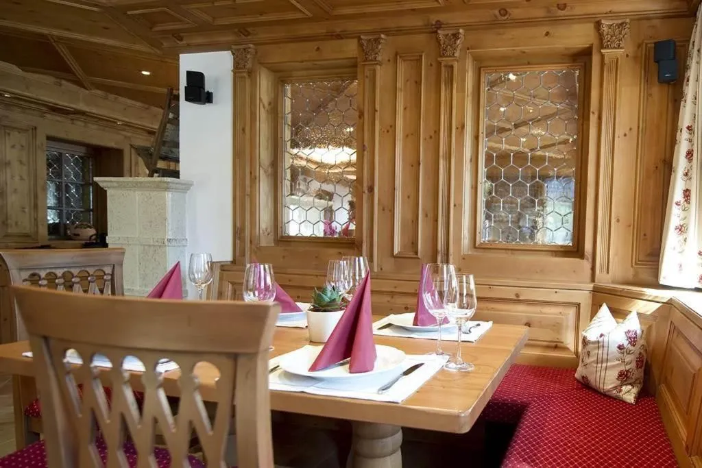 Restaurant/places to eat in Gasthaus Muntafuner Stöbli