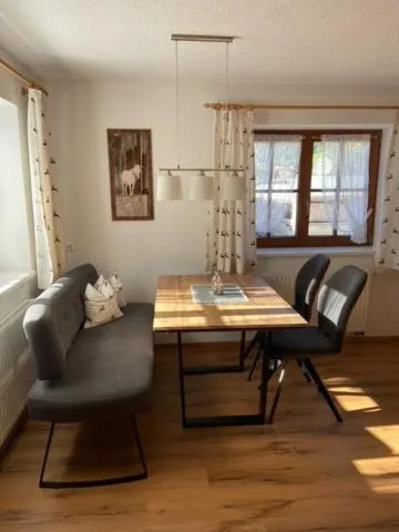 Dining area in Gasthaus Muntafuner Stöbli