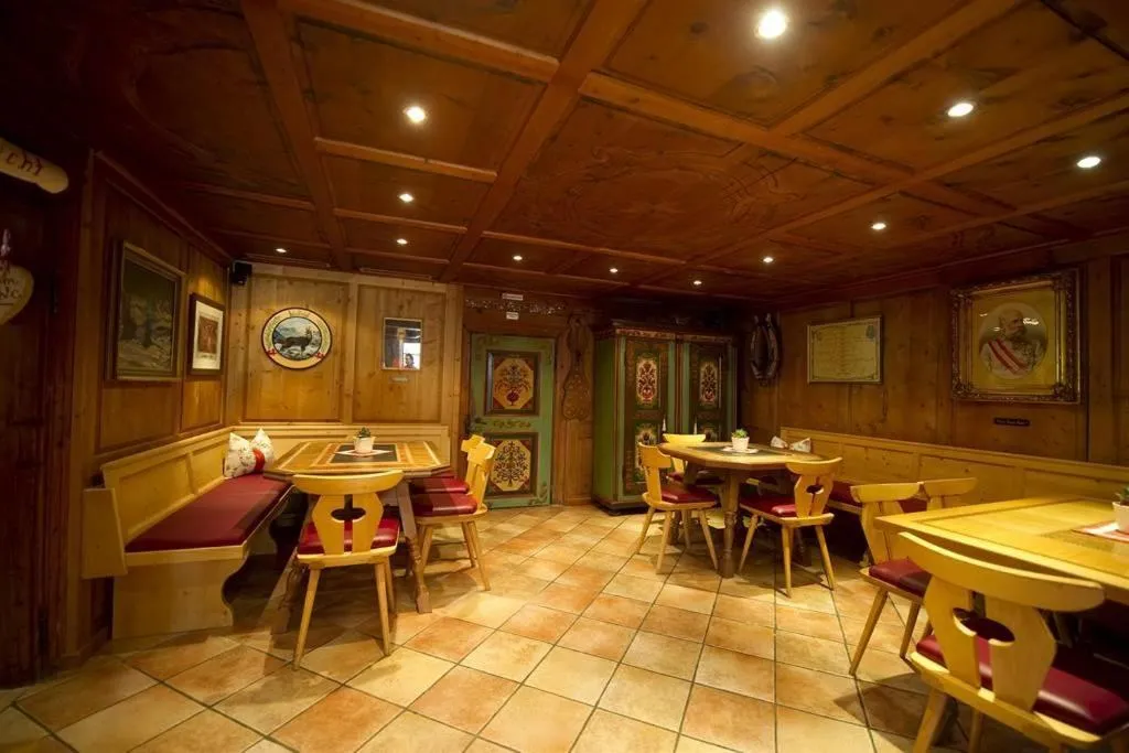 Restaurant/places to eat in Gasthaus Muntafuner Stöbli