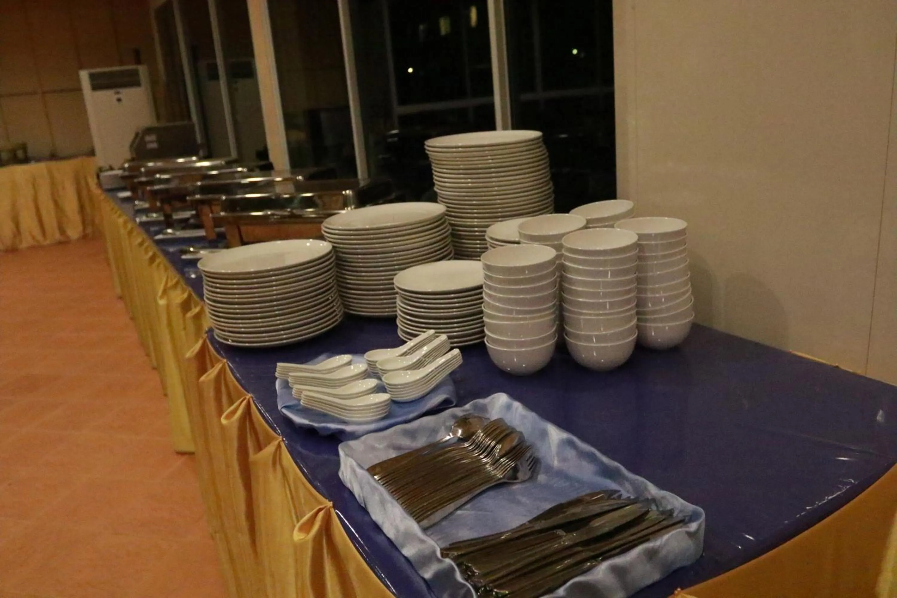 Restaurant/places to eat in The Pano Hotel & Residence