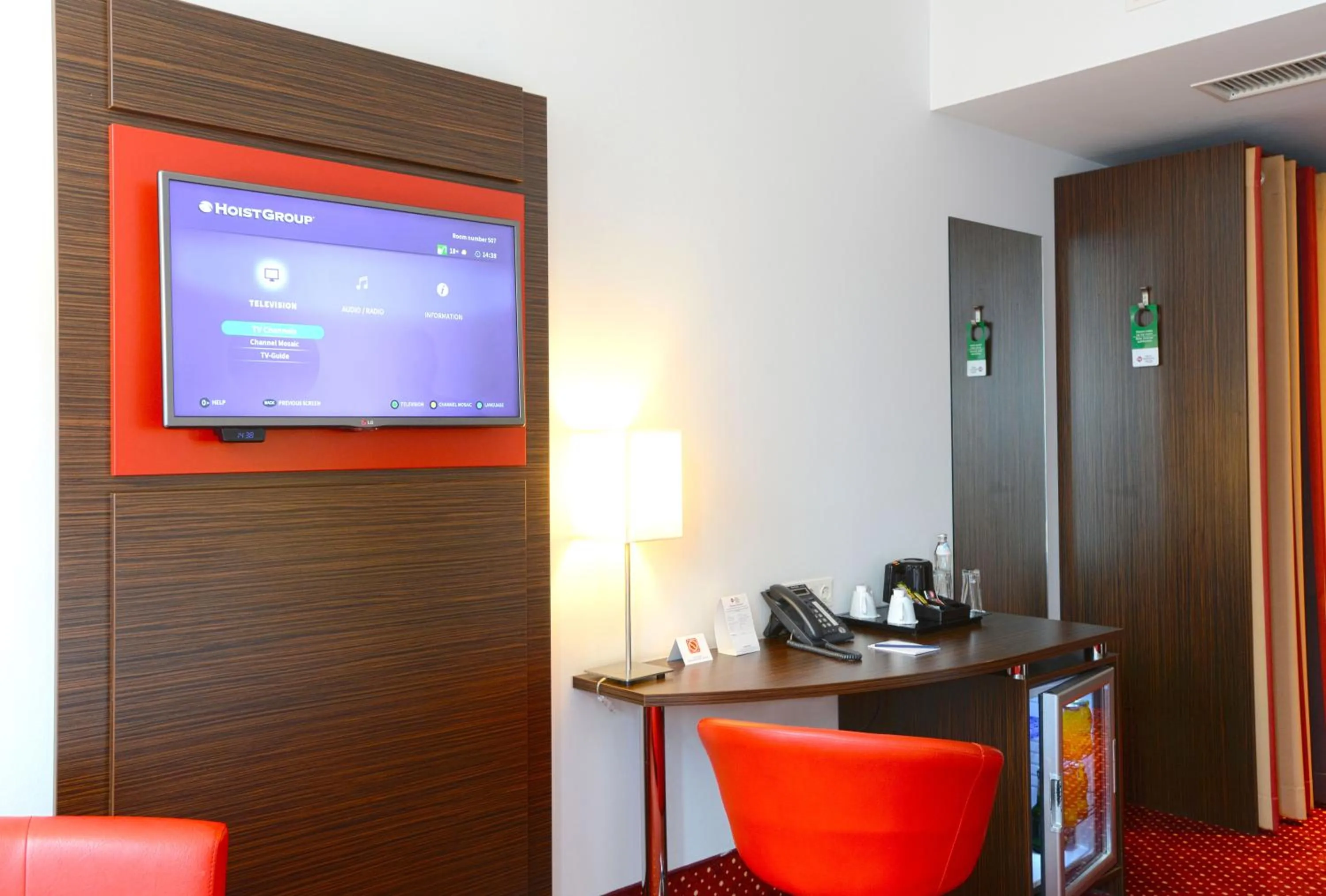 TV and multimedia in Best Western Plus Amedia Wien