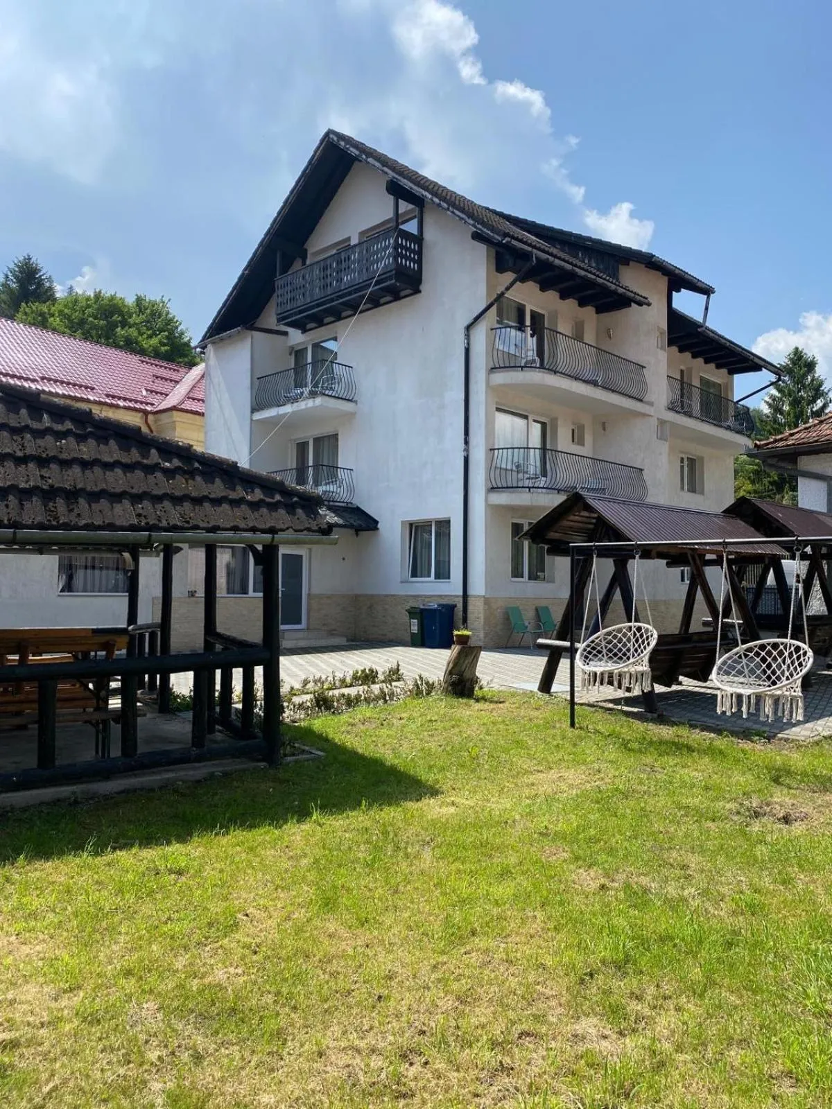 Spring in Pensiunea Carina