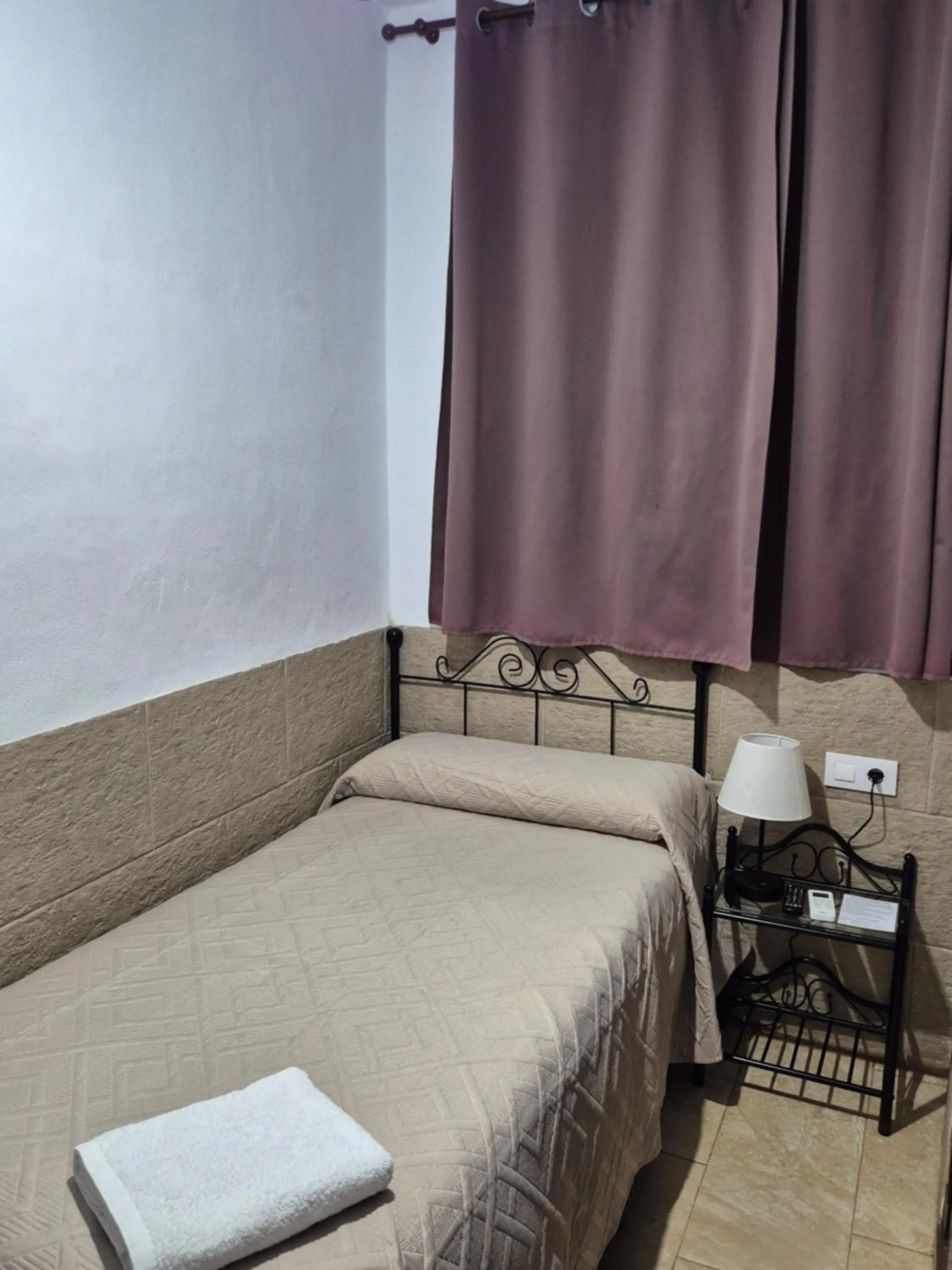 Bedroom, Bed in Pensión Javier