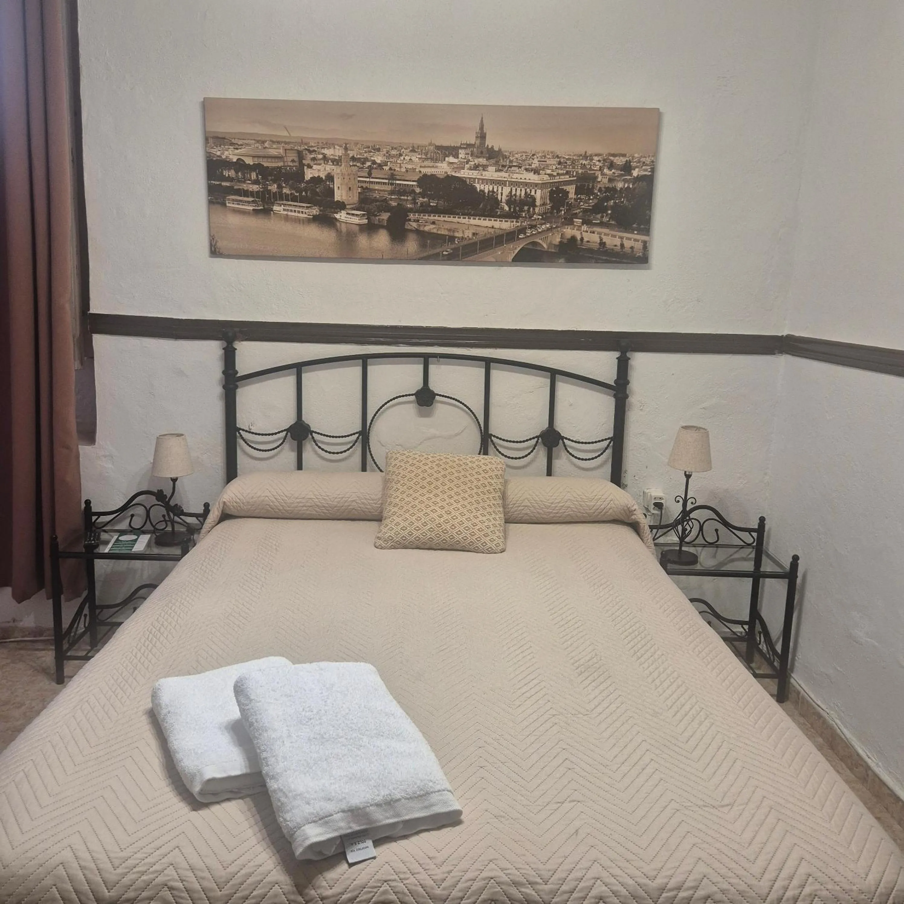 Bedroom, Bed in Pensión Javier