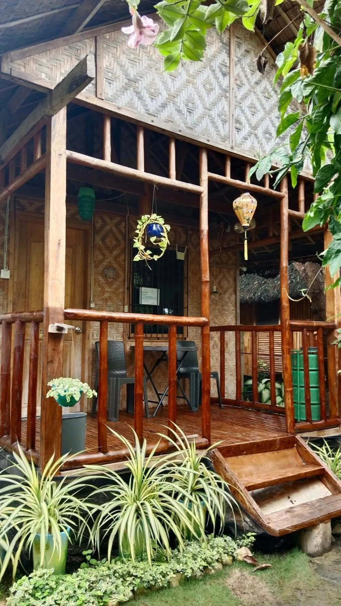 Balcony/Terrace in Titanic's Nipa Hut