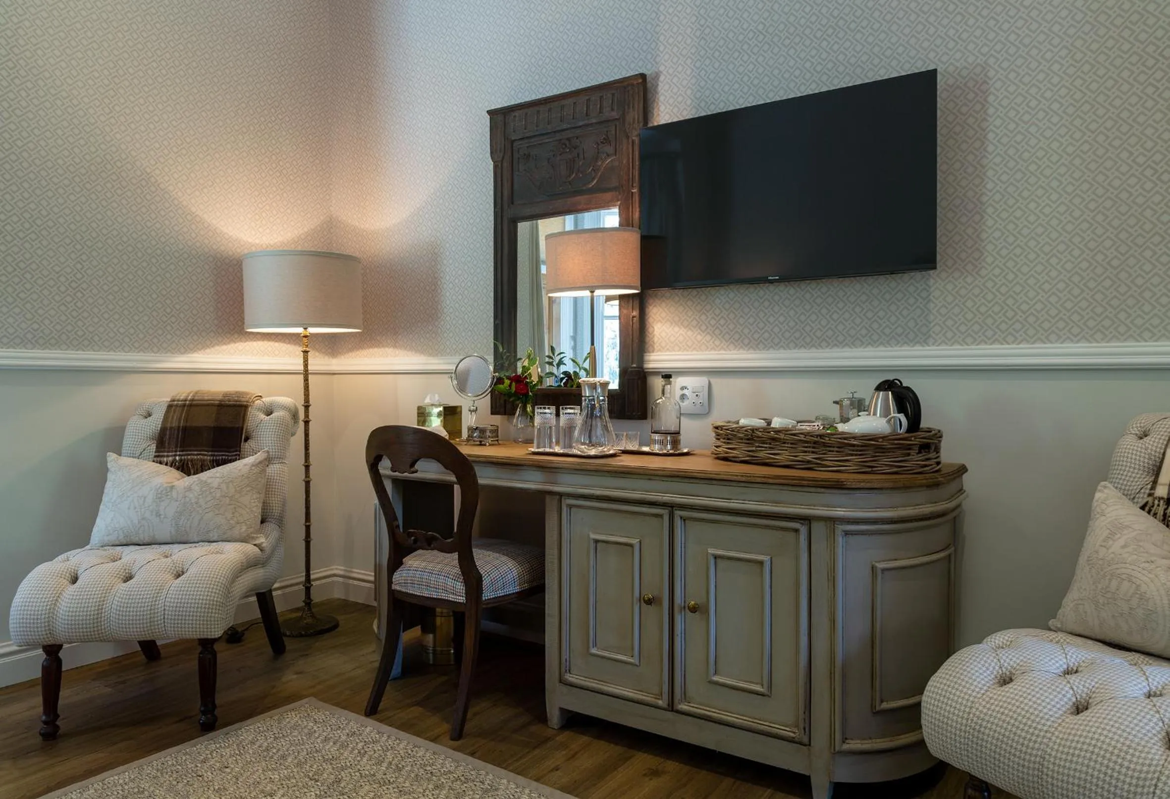 TV and multimedia in Hartford House