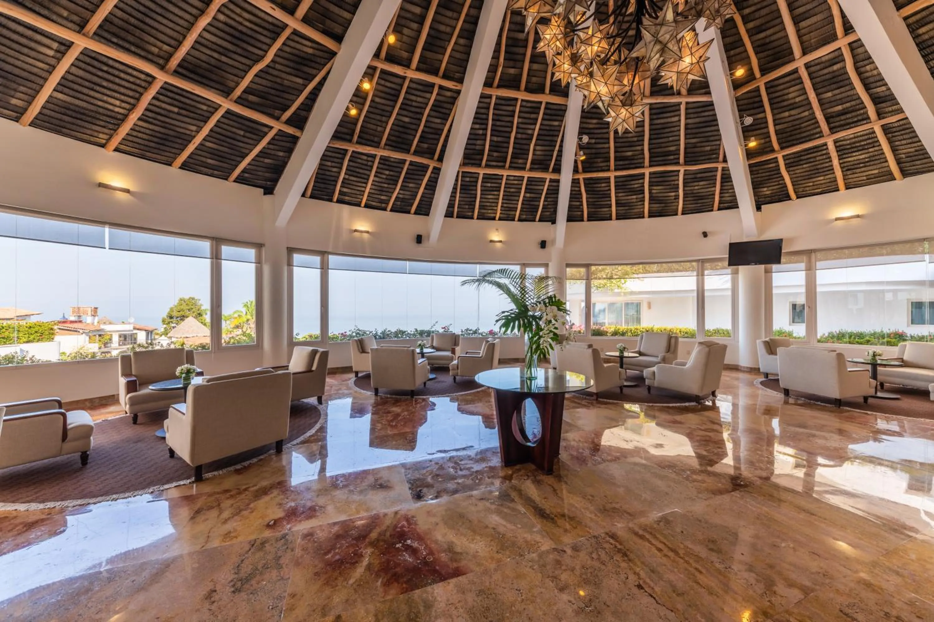 Lobby or reception in Grand Miramar All Luxury Suites & Residences