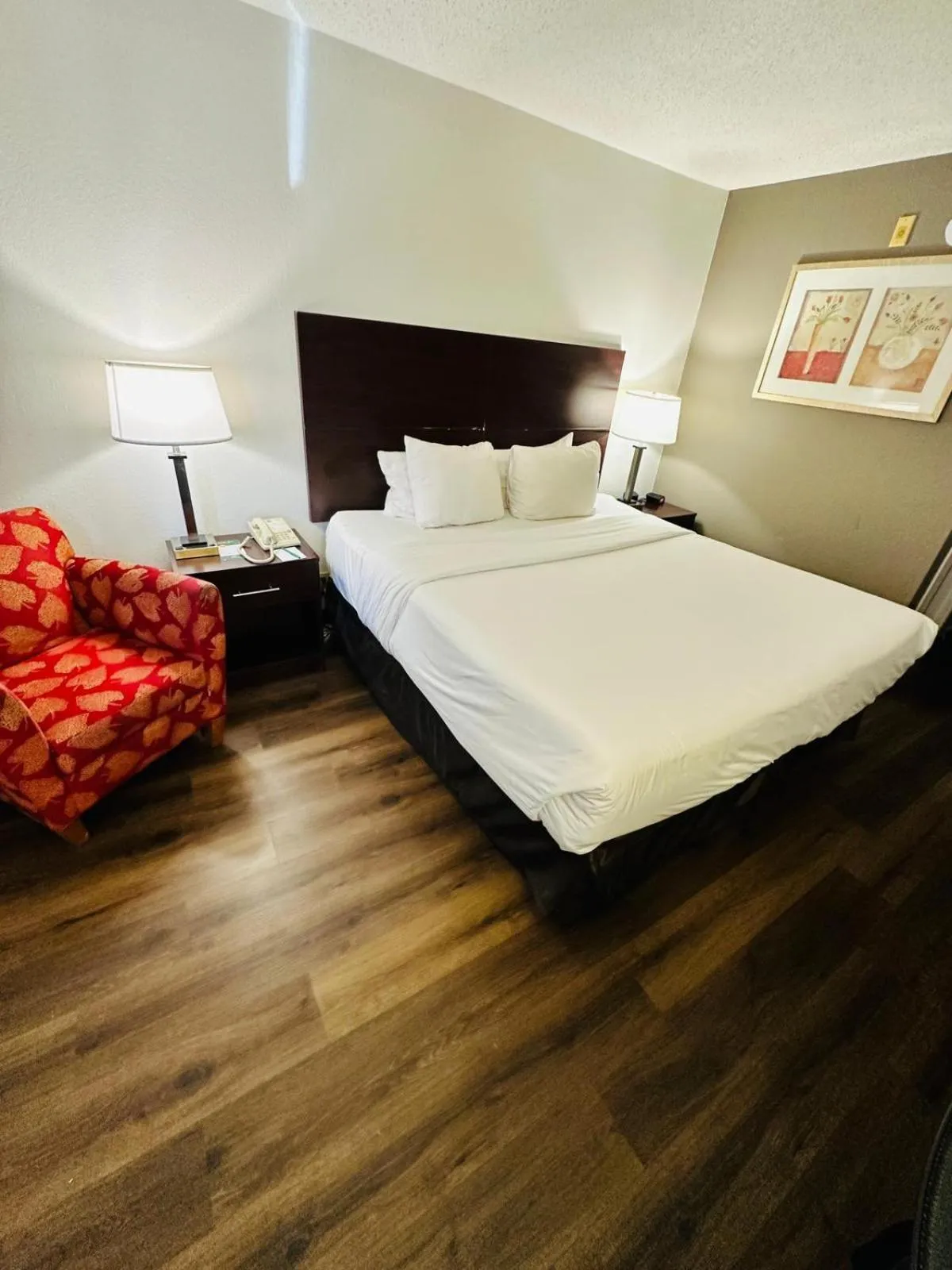 Bed in Quality Inn Newark - Wilmington