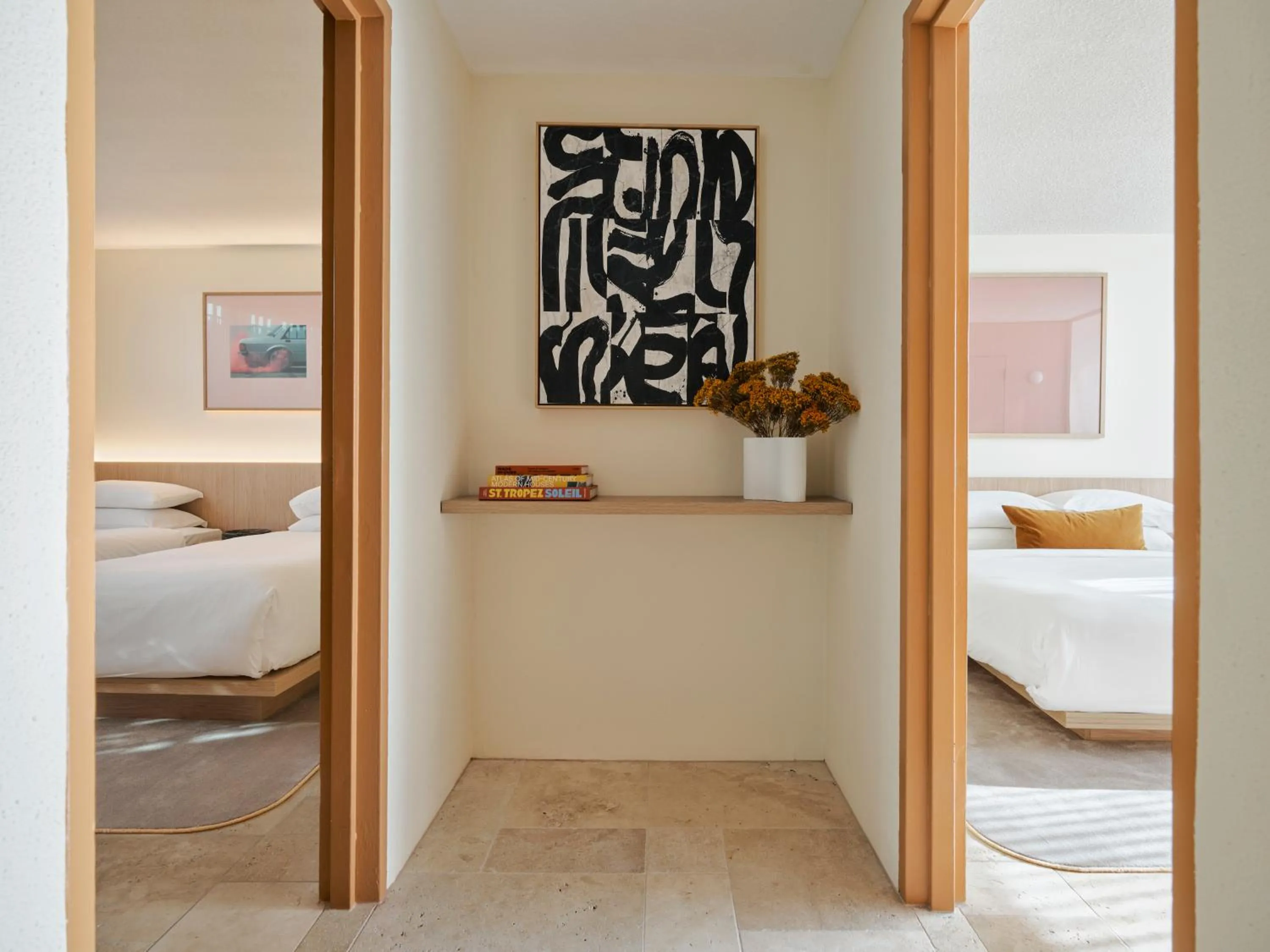 Facade/entrance, Bed in Oxford House