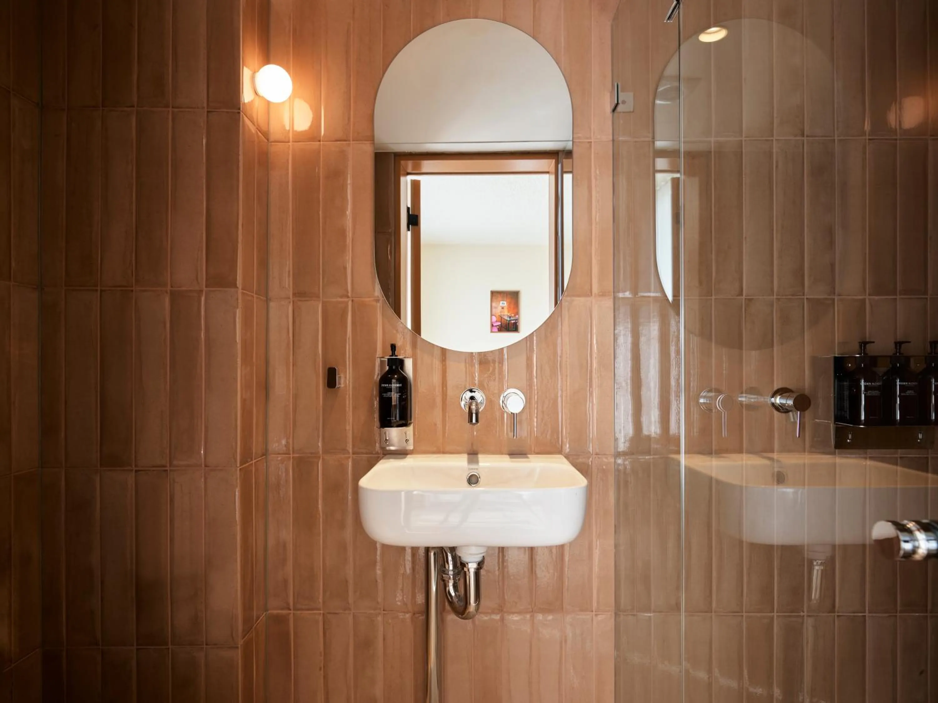 Bathroom in Oxford House