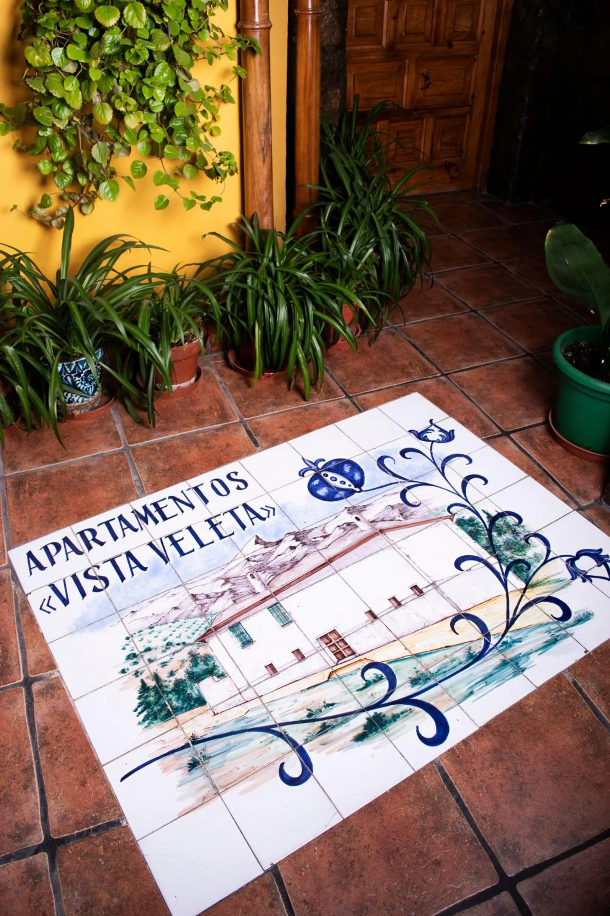 Logo/Certificate/Sign in Apartamentos Vista Veleta