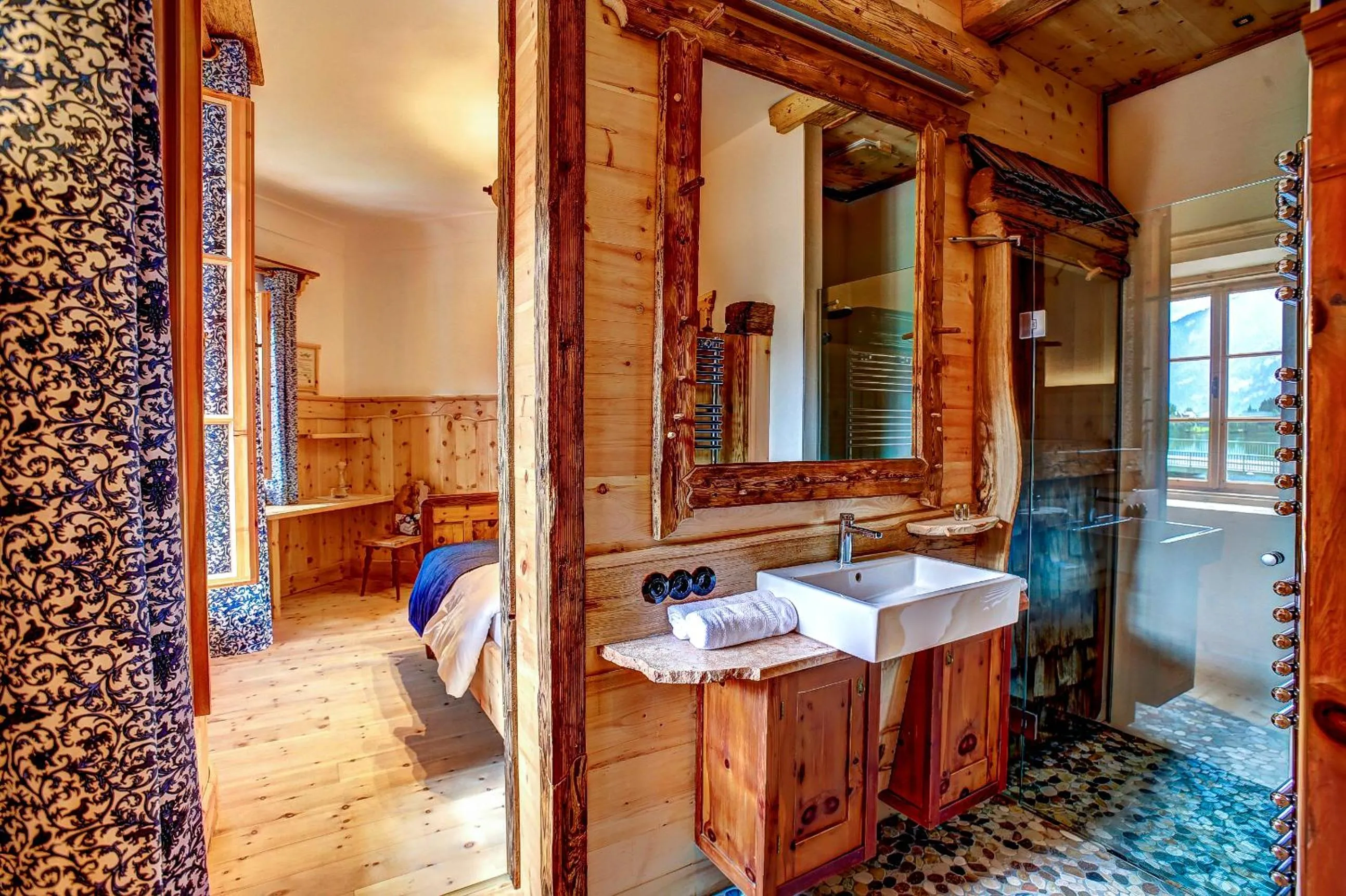 Bathroom in Welterbe-Wirtshaus Steegwirt