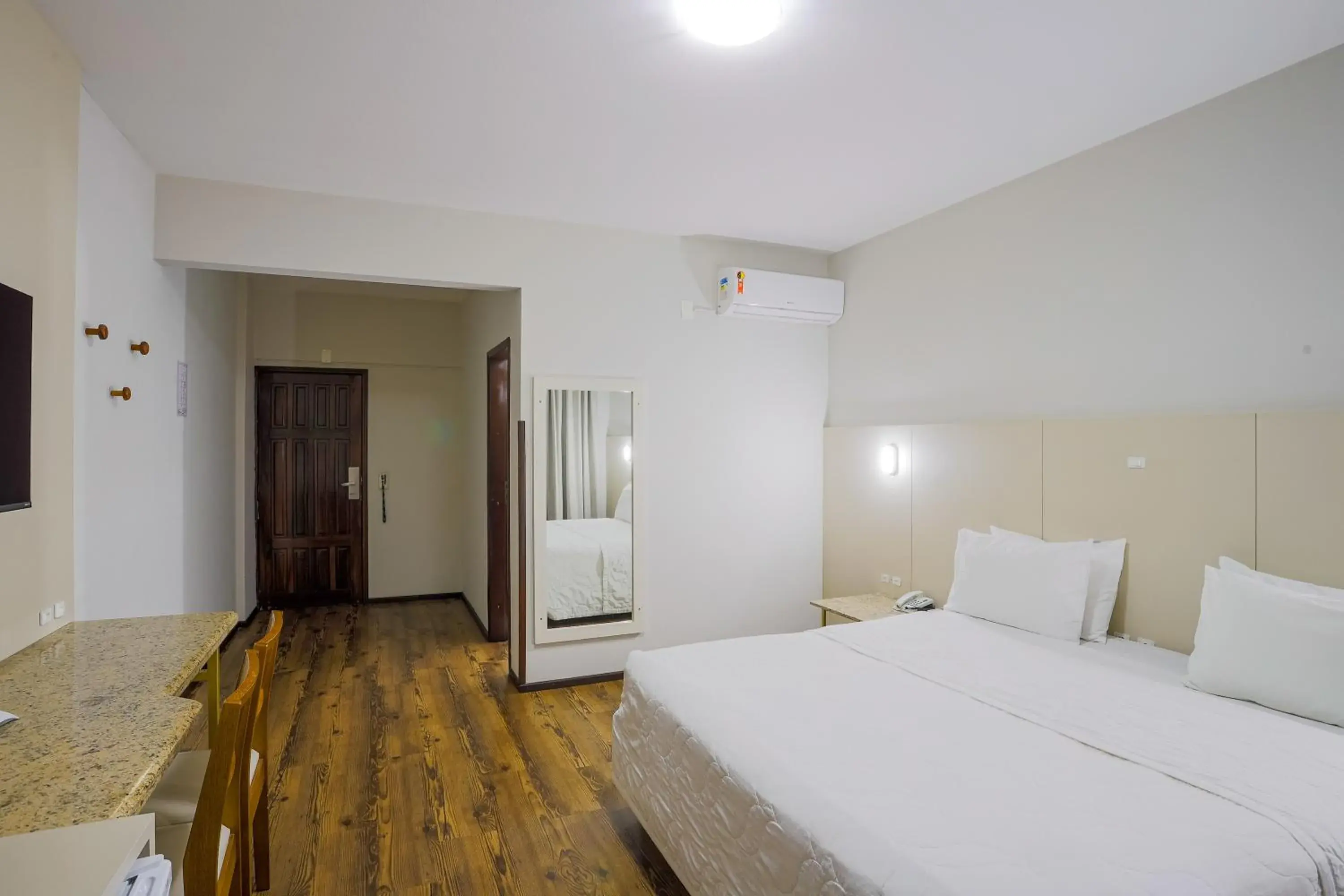 Standard Queen Room - single occupancy in Alven Hotel by Slaviero Hotéis Standard Queen Room - single occupancy in Alven Hotel by Slaviero Hotéis