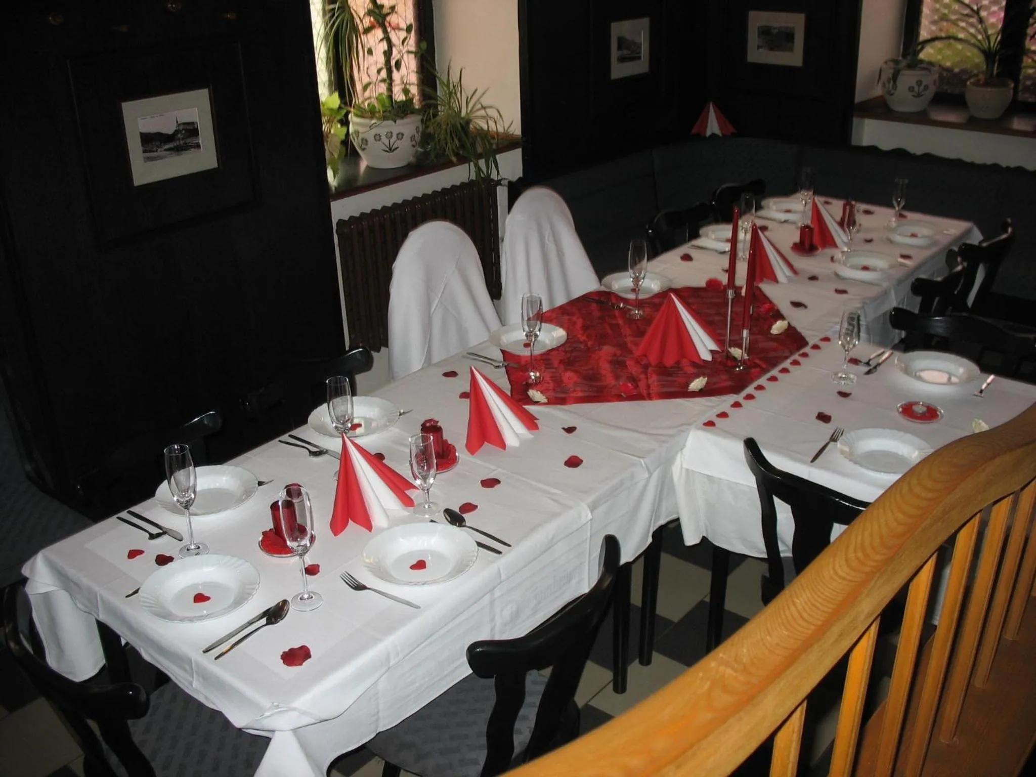Food and drinks in Hotel Kovarna