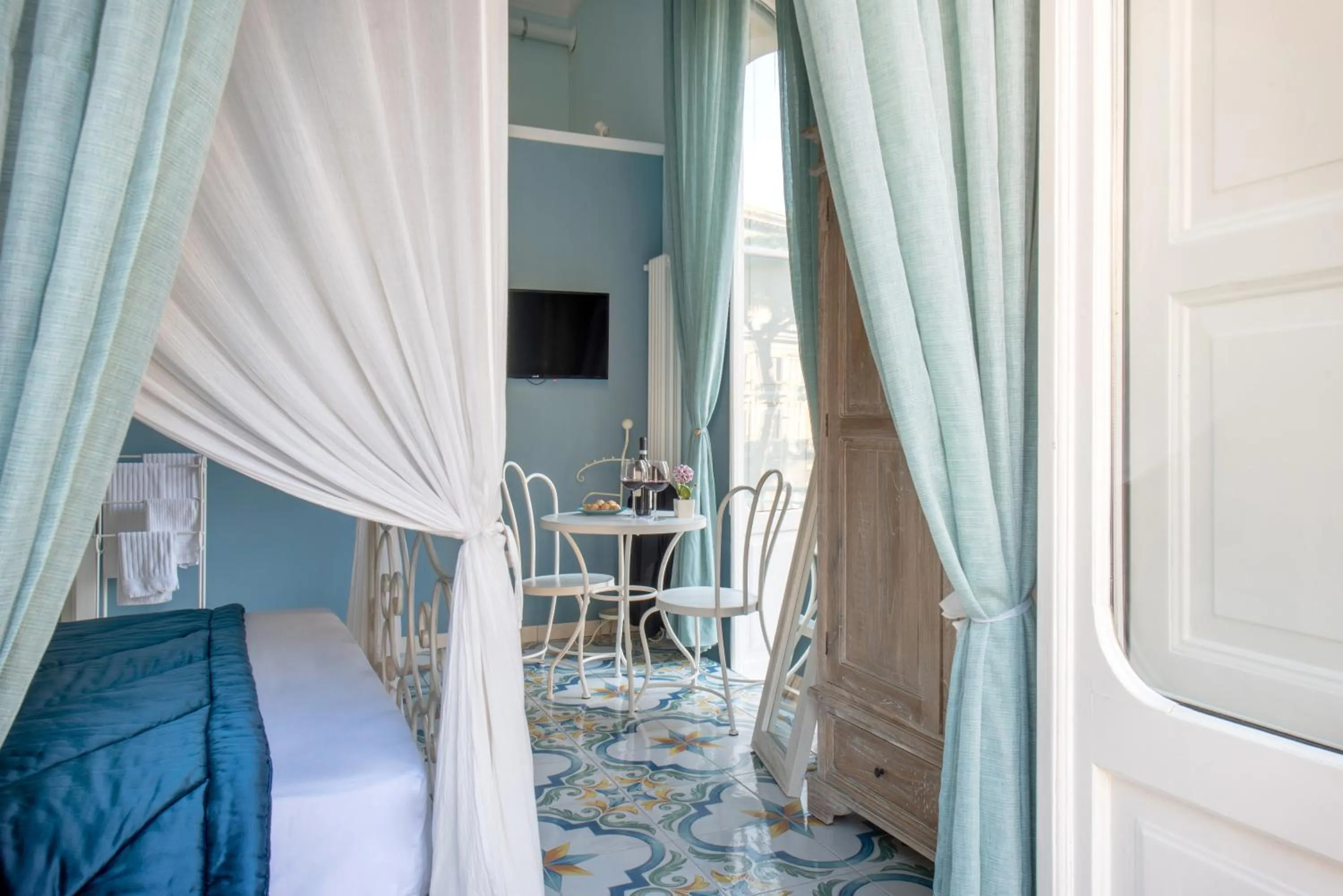 Bathroom, Bed in Regina Elena