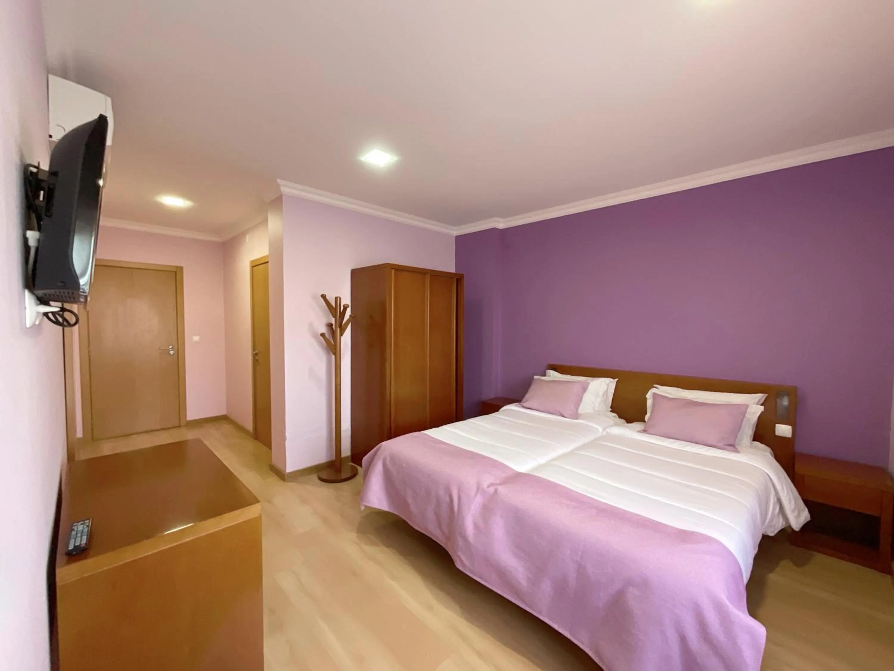 Bedroom, Bed in Hotel Hebe Peniche
