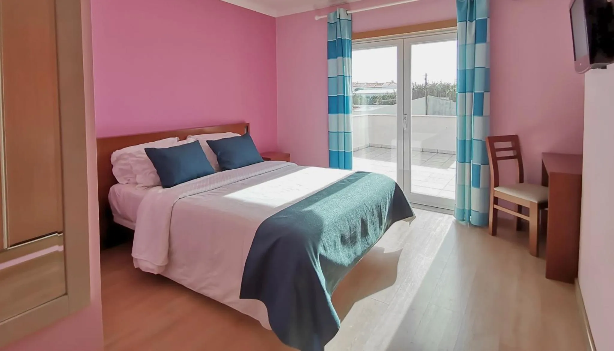 Bedroom, Bed in Hotel Hebe Peniche