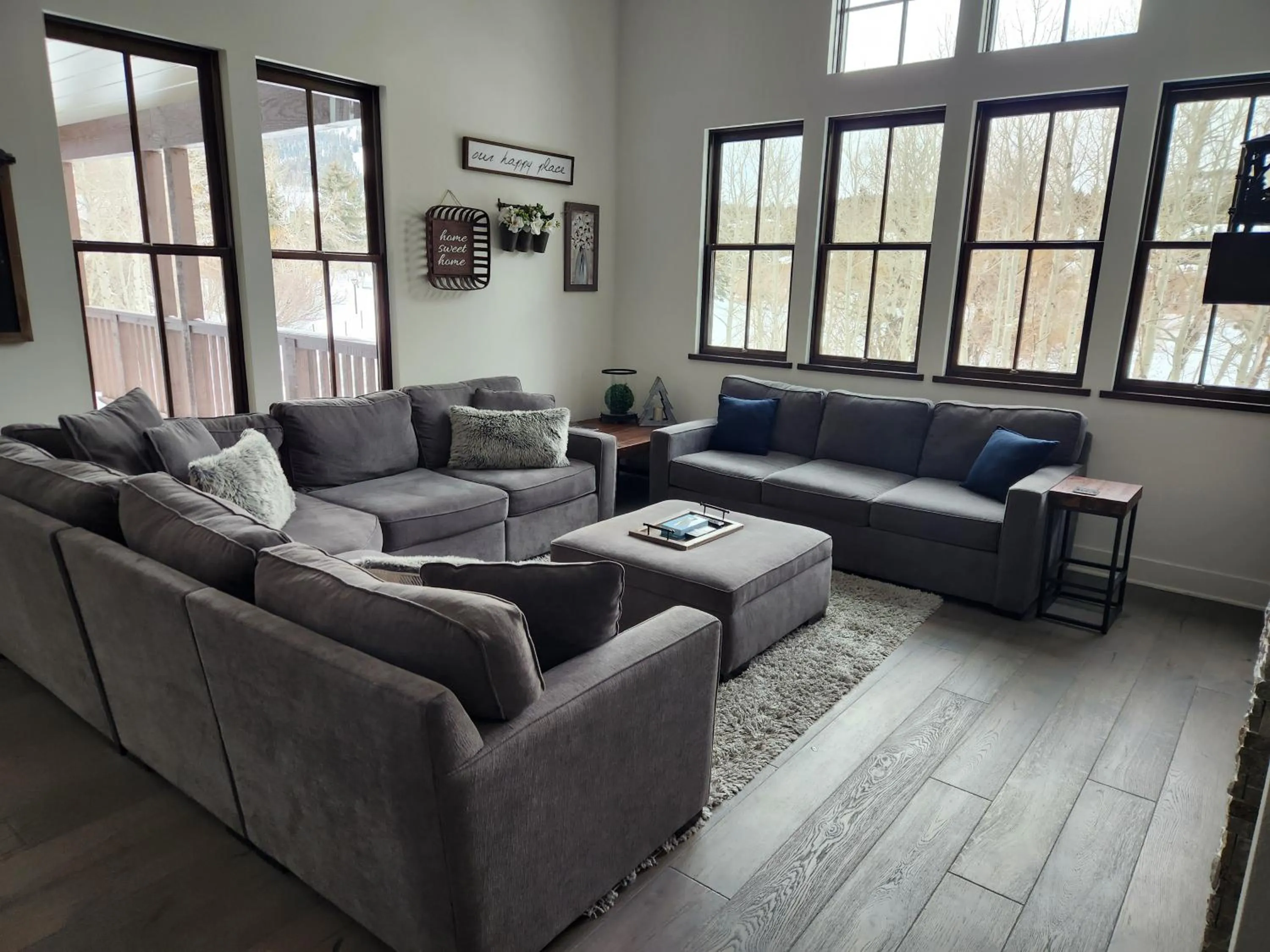 Living room in Snowcreek Resort Vacation Rentals