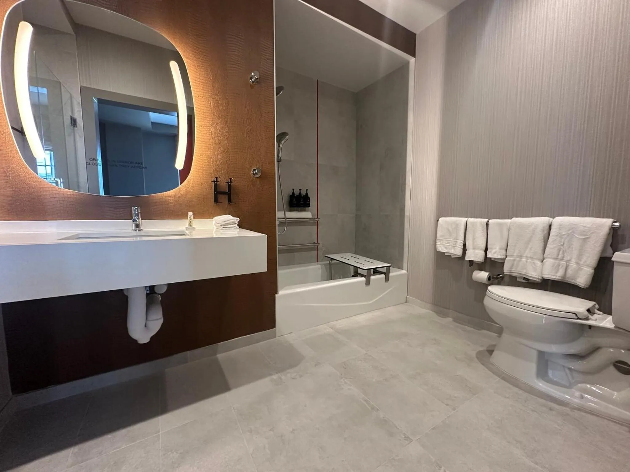 Photo of the whole room in Hotel Indigo Baton Rouge Downtown by IHG