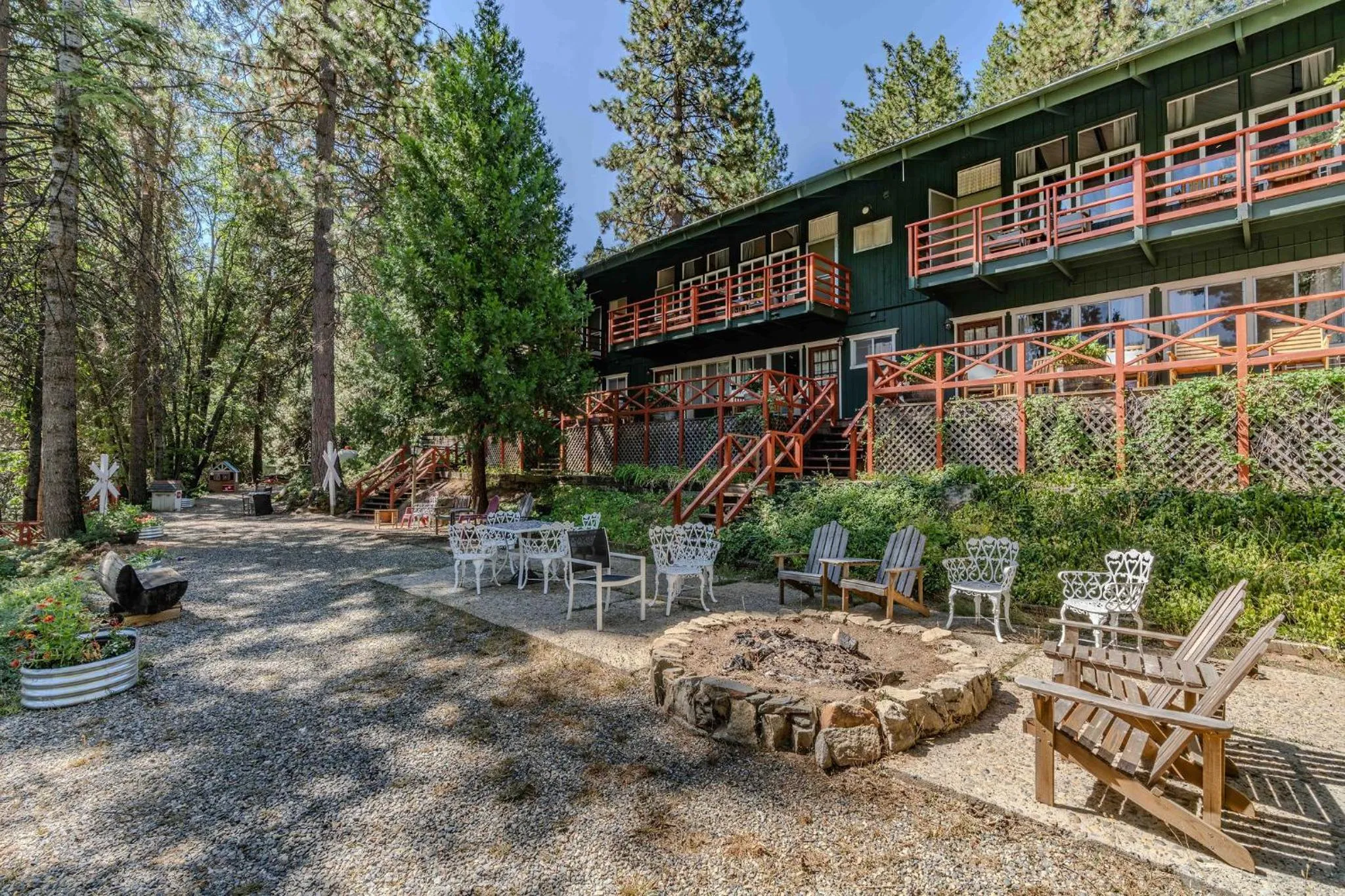 Property building in Narrow Gauge Inn