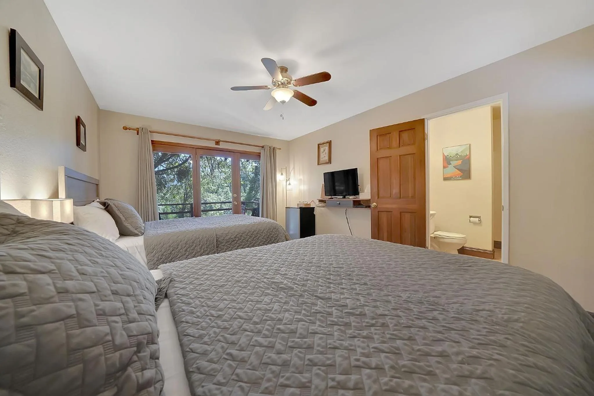 Bed in Narrow Gauge Inn