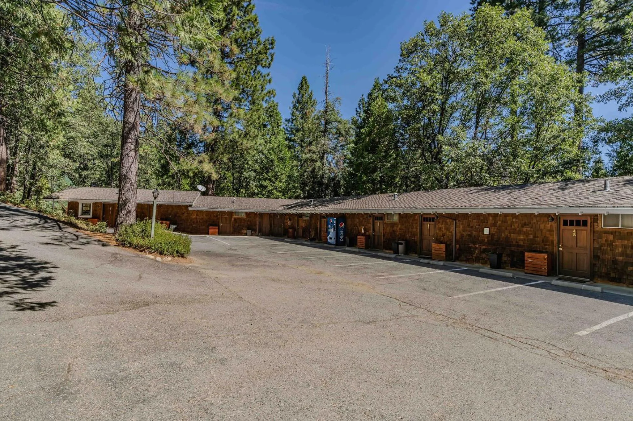 Property building in Narrow Gauge Inn