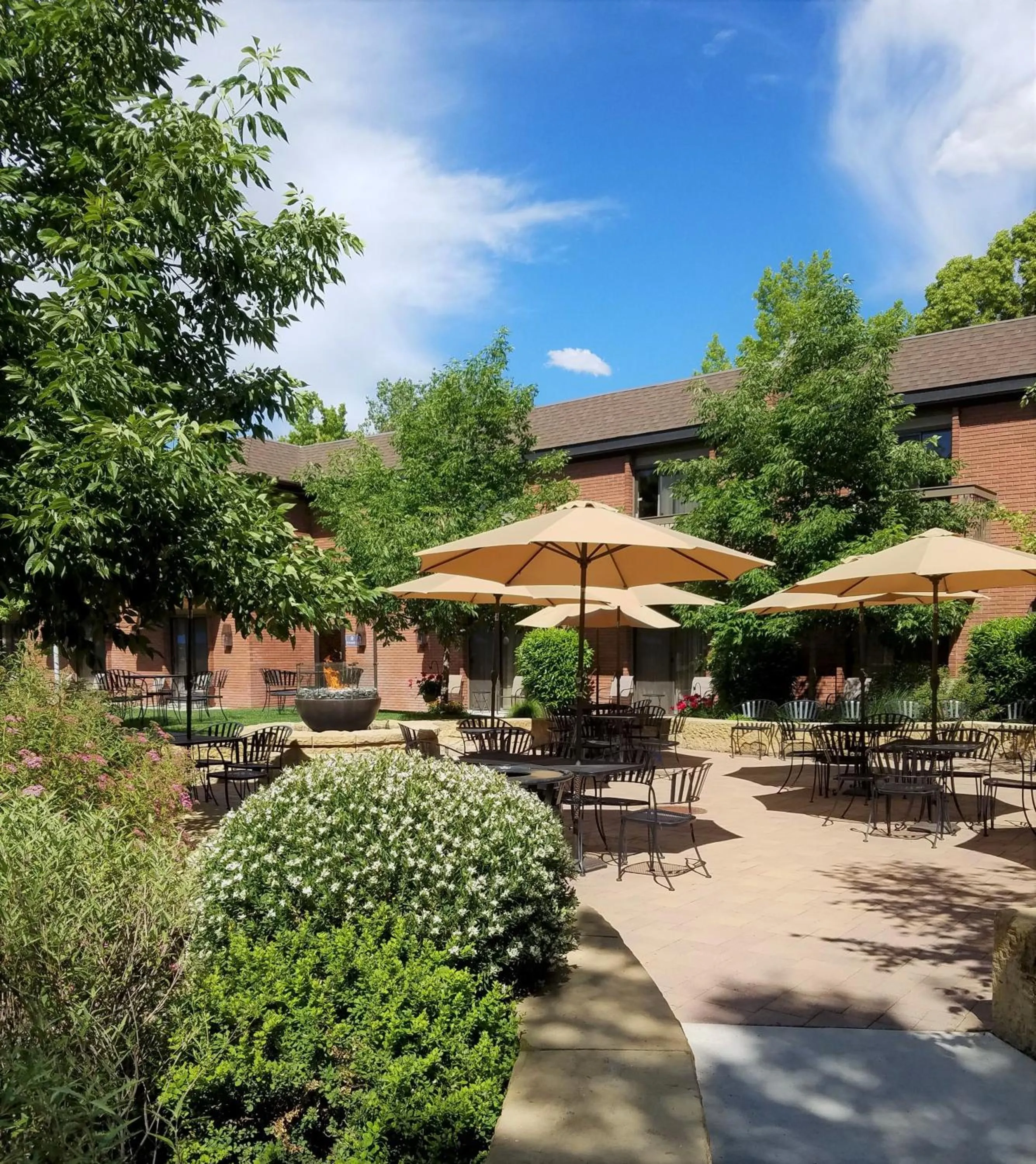 Garden in Riverside Hotel, BW Premier Collection