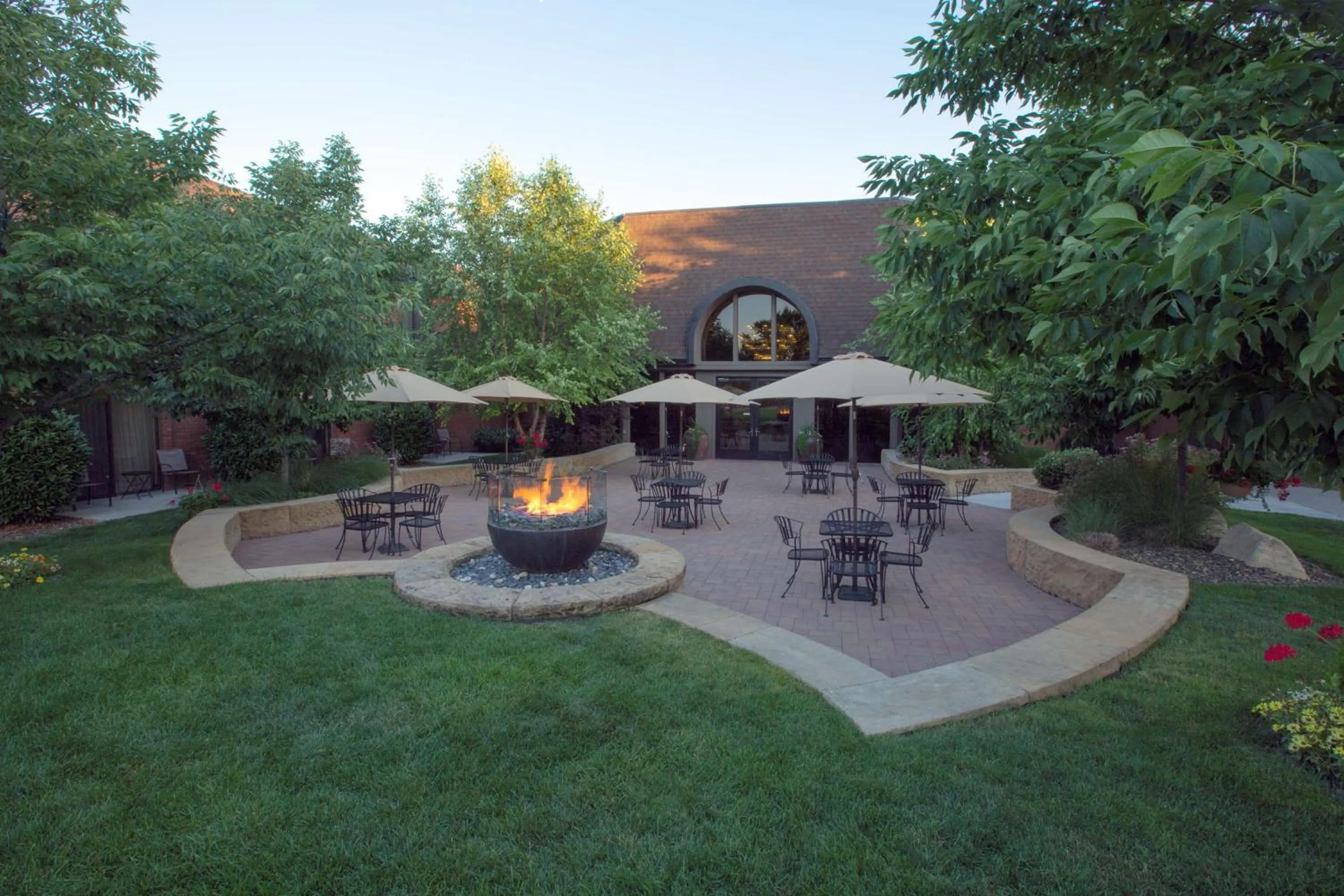 Patio in Riverside Hotel, BW Premier Collection