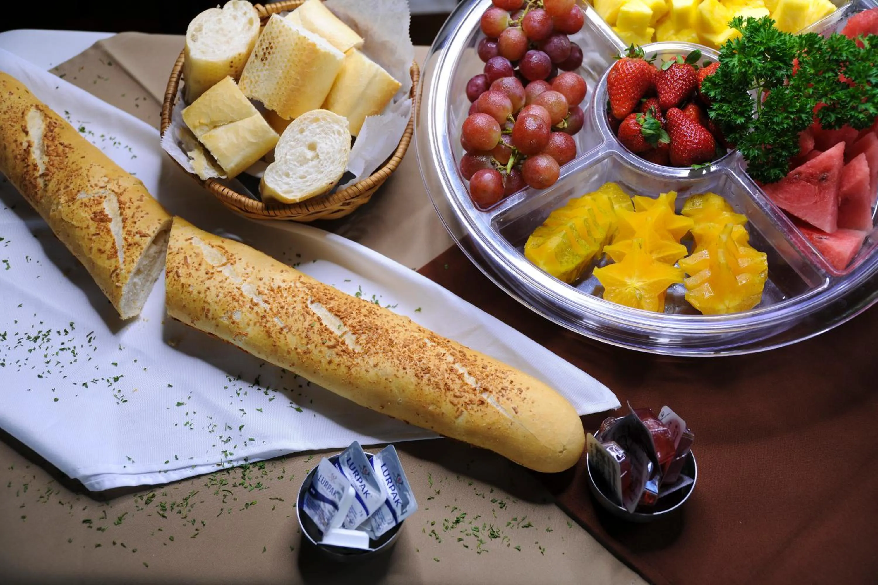 Restaurant/places to eat in Hotel Robledal