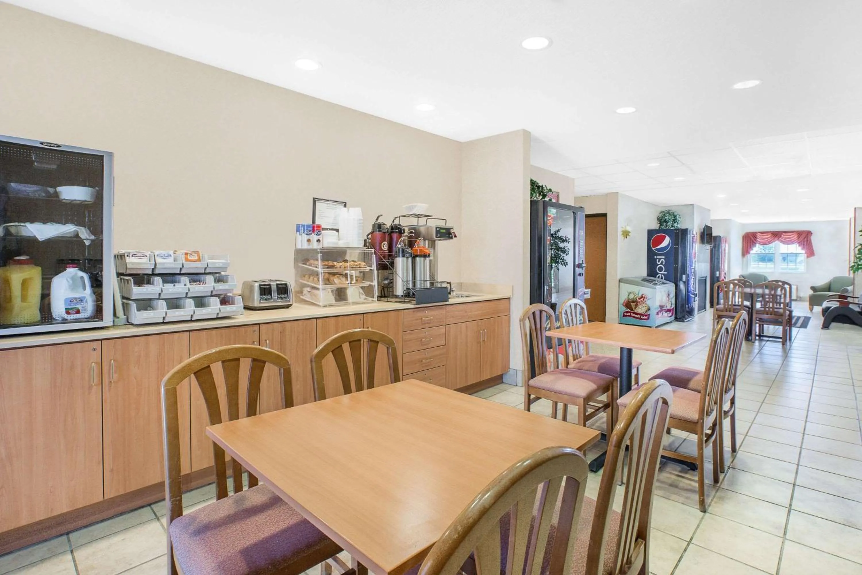 Restaurant/places to eat in Microtel Inn & Suites by Wyndham Colfax