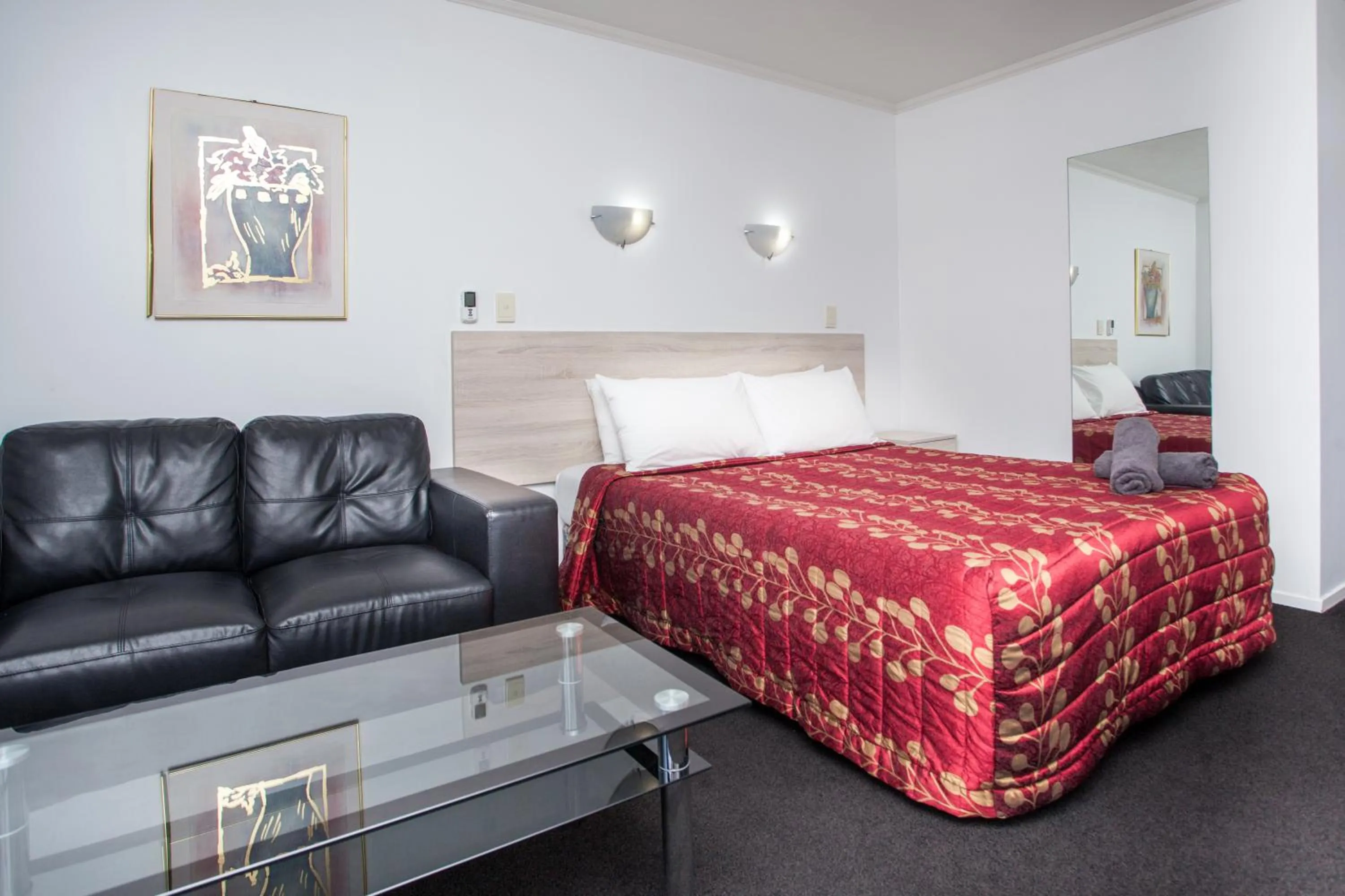 Bed in Rose Court Motel