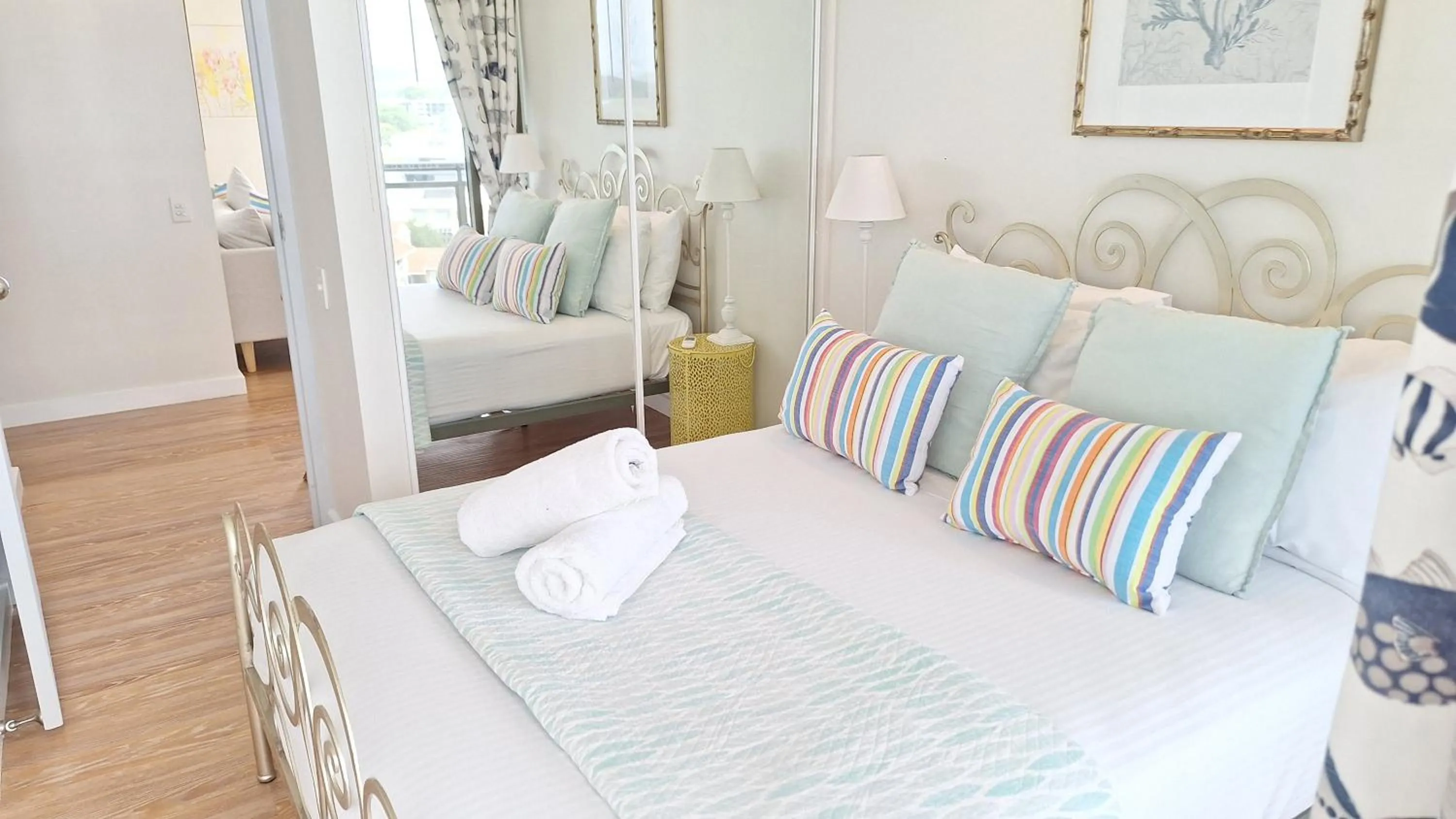 Bed in Trafalgar Towers