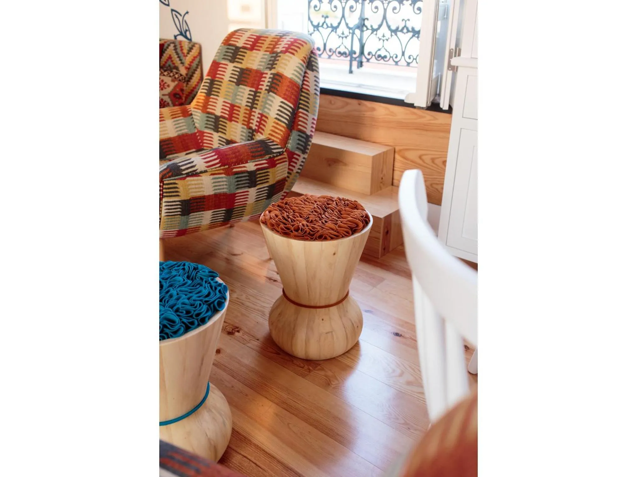 Communal lounge/ TV room in Heaven Inn Suites & Terrace